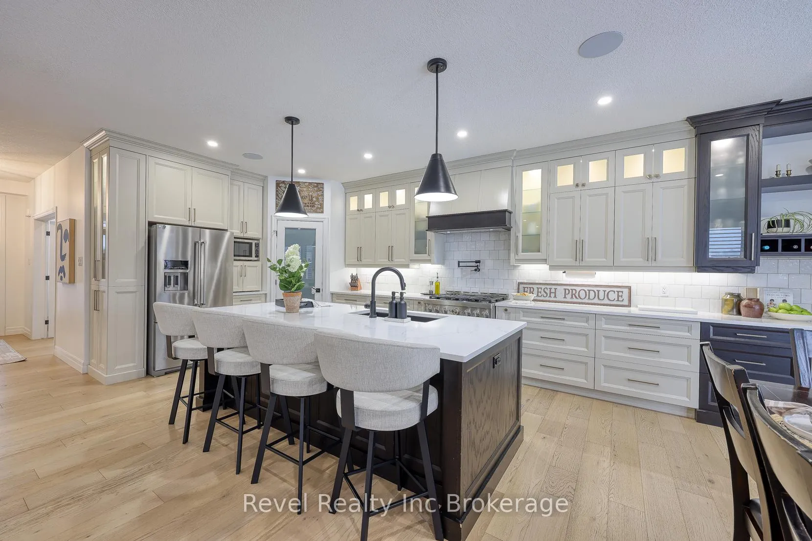 Photo 10 of 56 Hazelwood Pass, Thames Centre, Dorchester — HOMEH