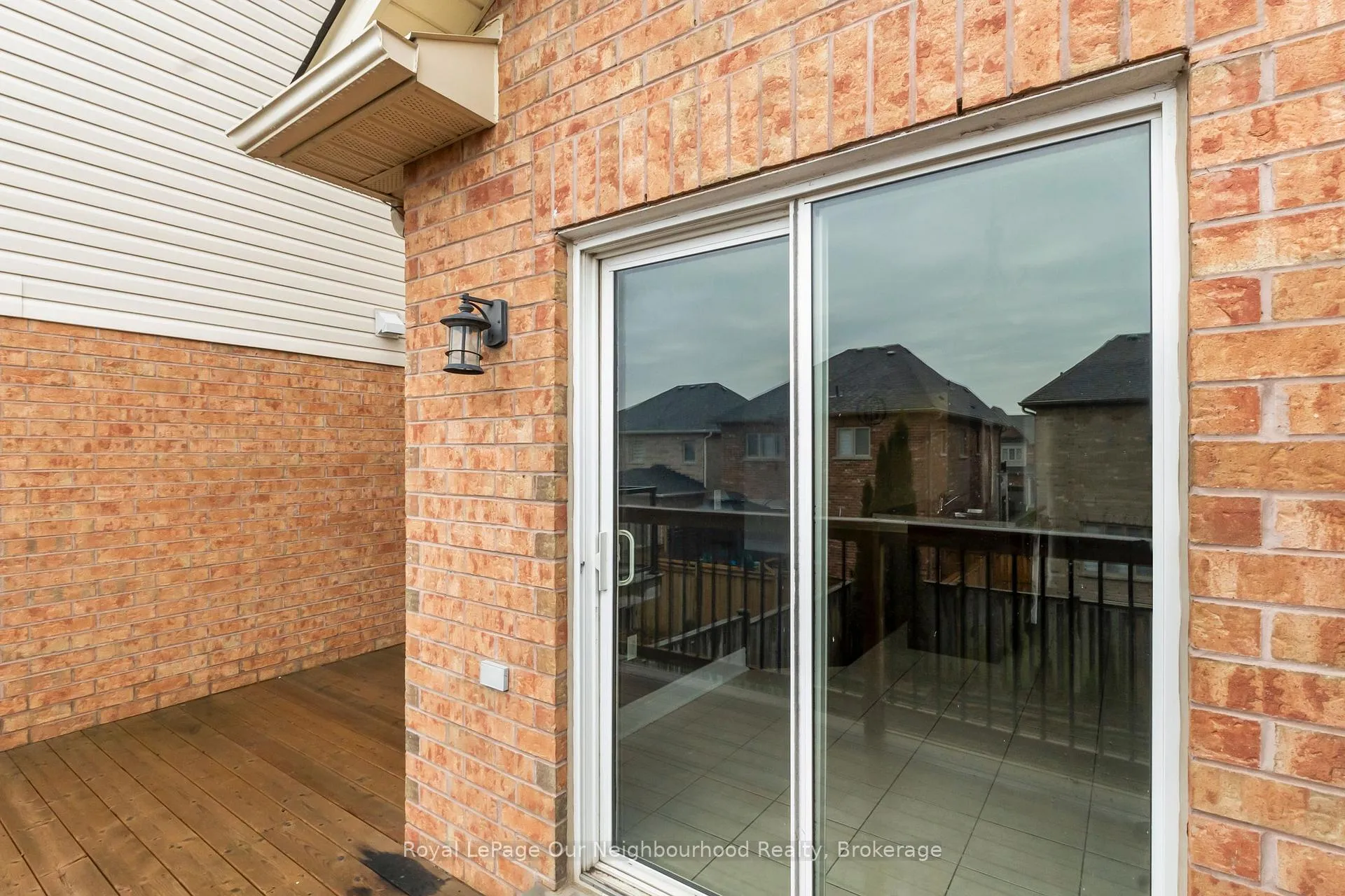 Photo 22 of 53 Kersey Crescent, Clarington, Courtice — HOMEH