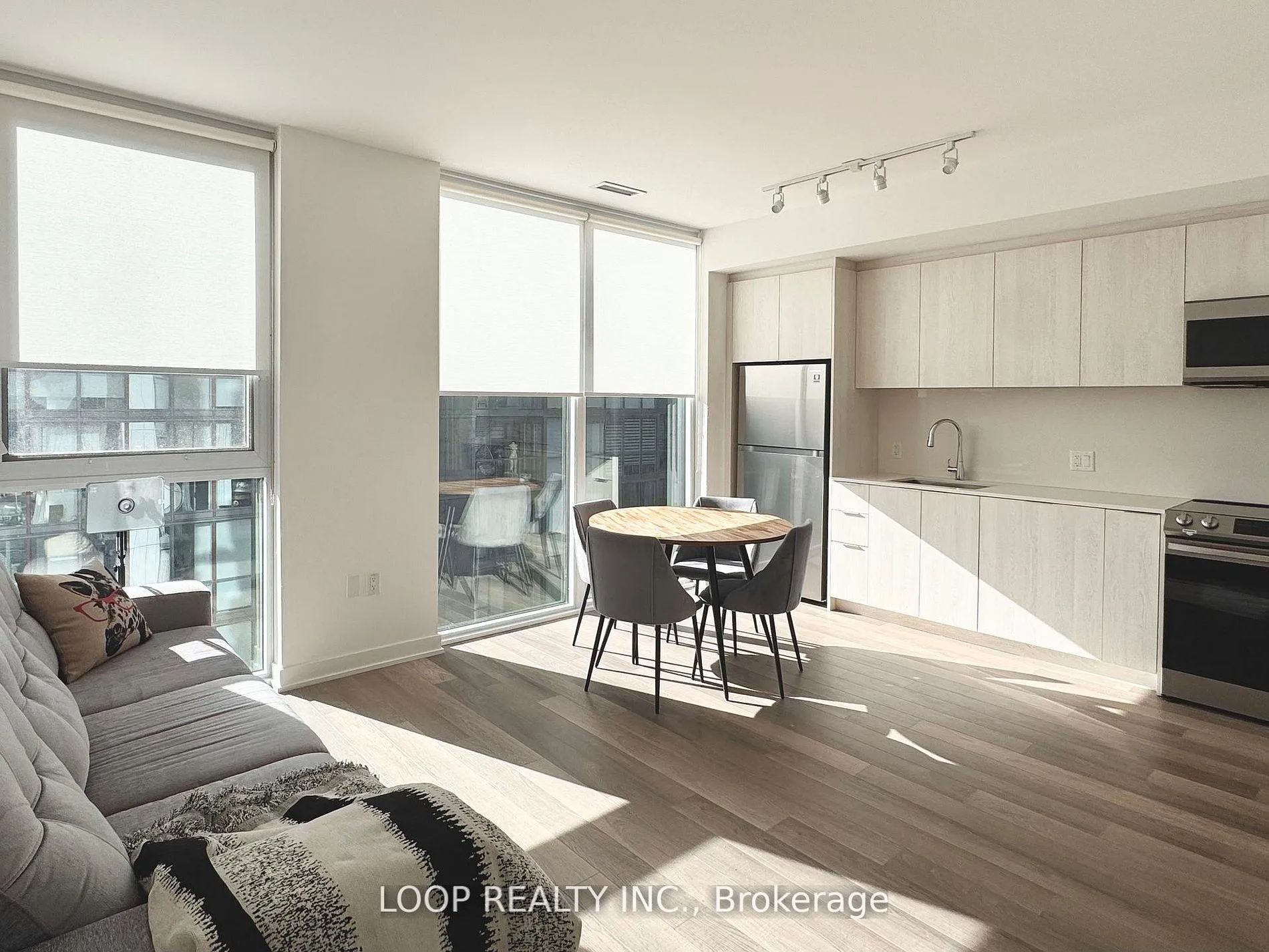 Photo 1 of Unit 1308, 357 King Street W, Toronto, Waterfront Communities — HOMEH