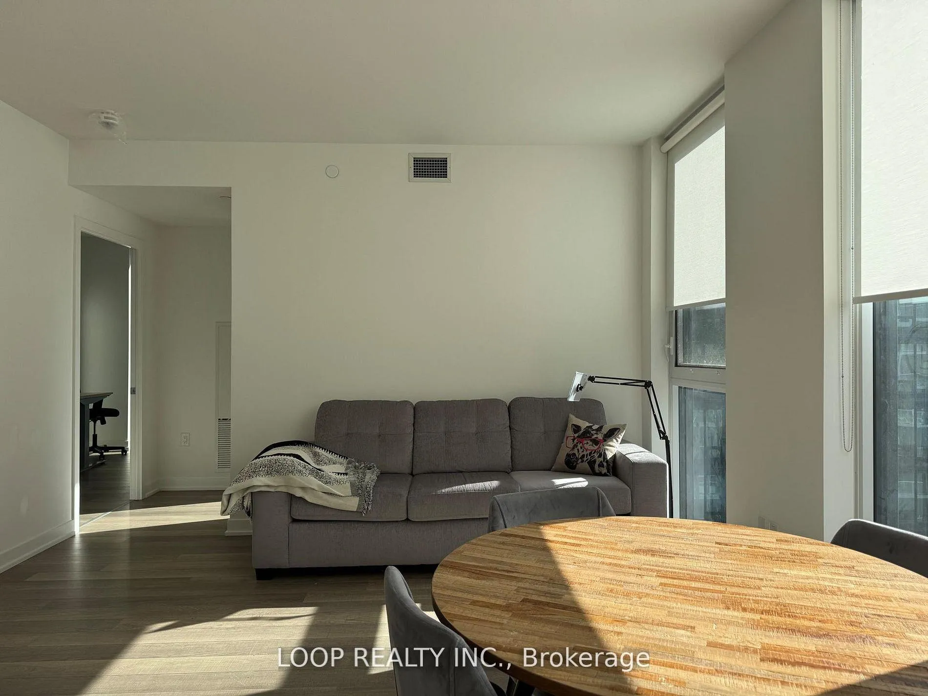 Photo 5 of Unit 1308, 357 King Street W, Toronto, Waterfront Communities — HOMEH