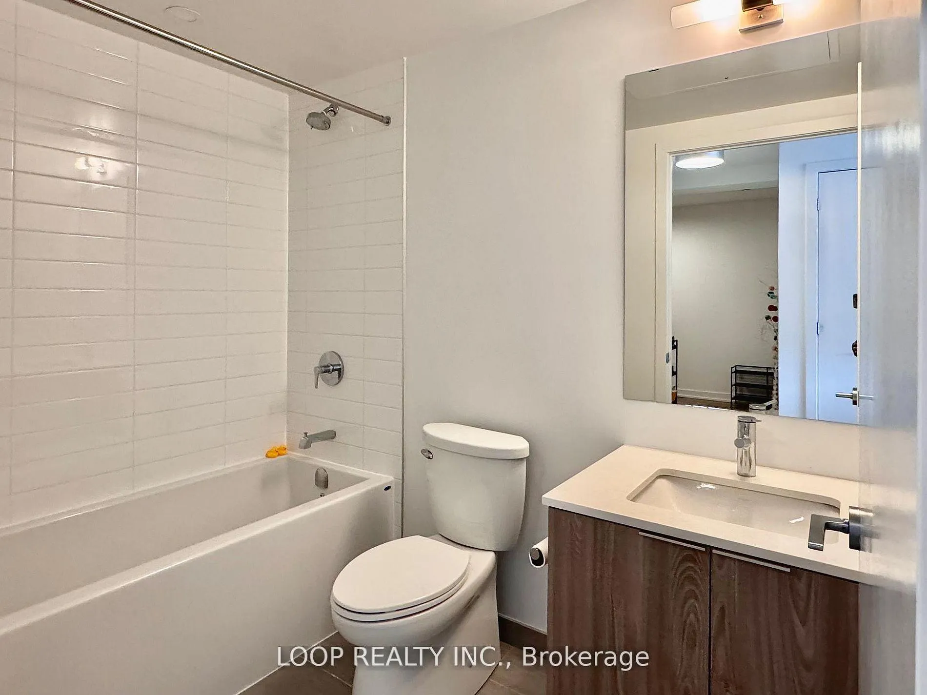 Photo 10 of Unit 1308, 357 King Street W, Toronto, Waterfront Communities — HOMEH