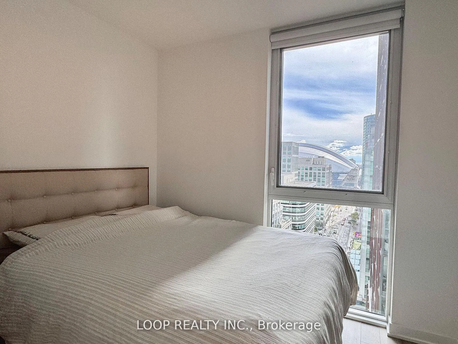 Photo 12 of Unit 1308, 357 King Street W, Toronto, Waterfront Communities — HOMEH