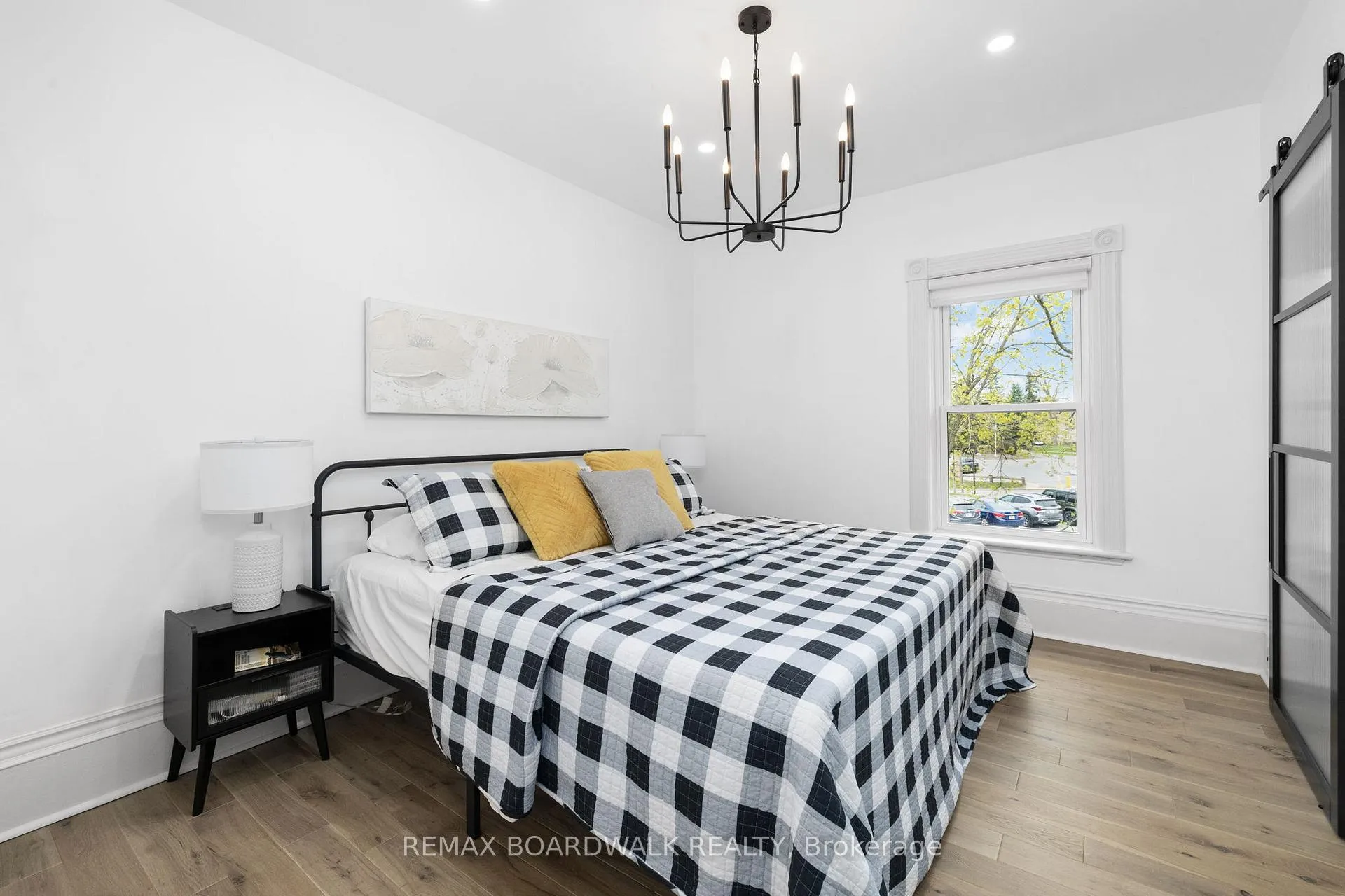 Photo 21 of 45 Drummond Street W, Perth — HOMEH