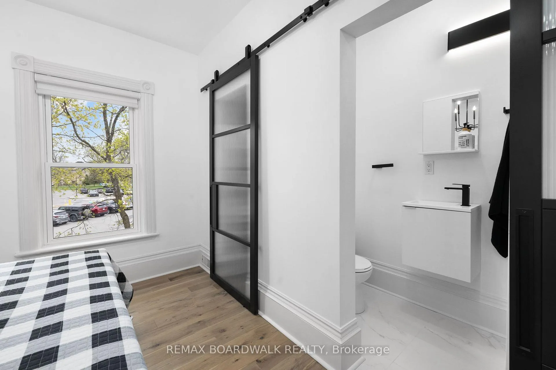 Photo 22 of 45 Drummond Street W, Perth — HOMEH