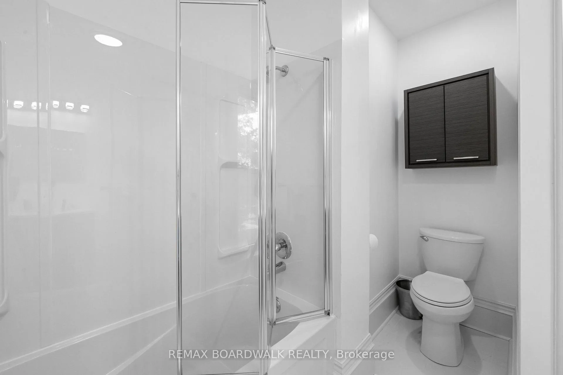 Photo 28 of 45 Drummond Street W, Perth — HOMEH