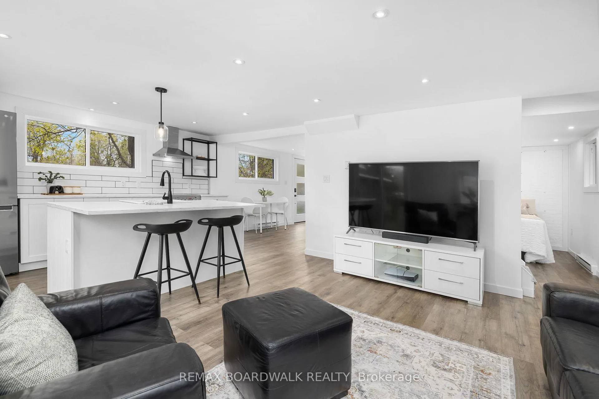 Photo 42 of 45 Drummond Street W, Perth — HOMEH