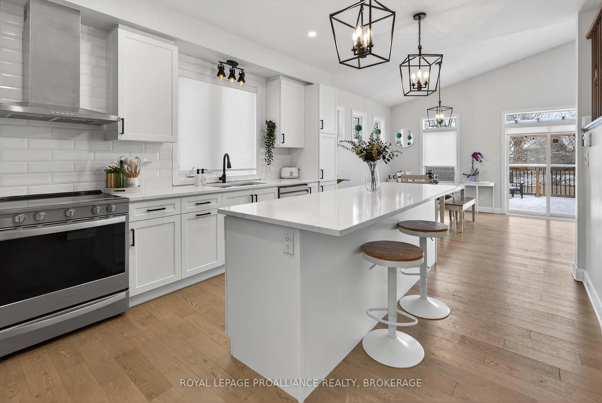 Photo 4 of 680 Halloway Drive, Kingston, Kingston East (Incl Barret Crt) — HOMEH