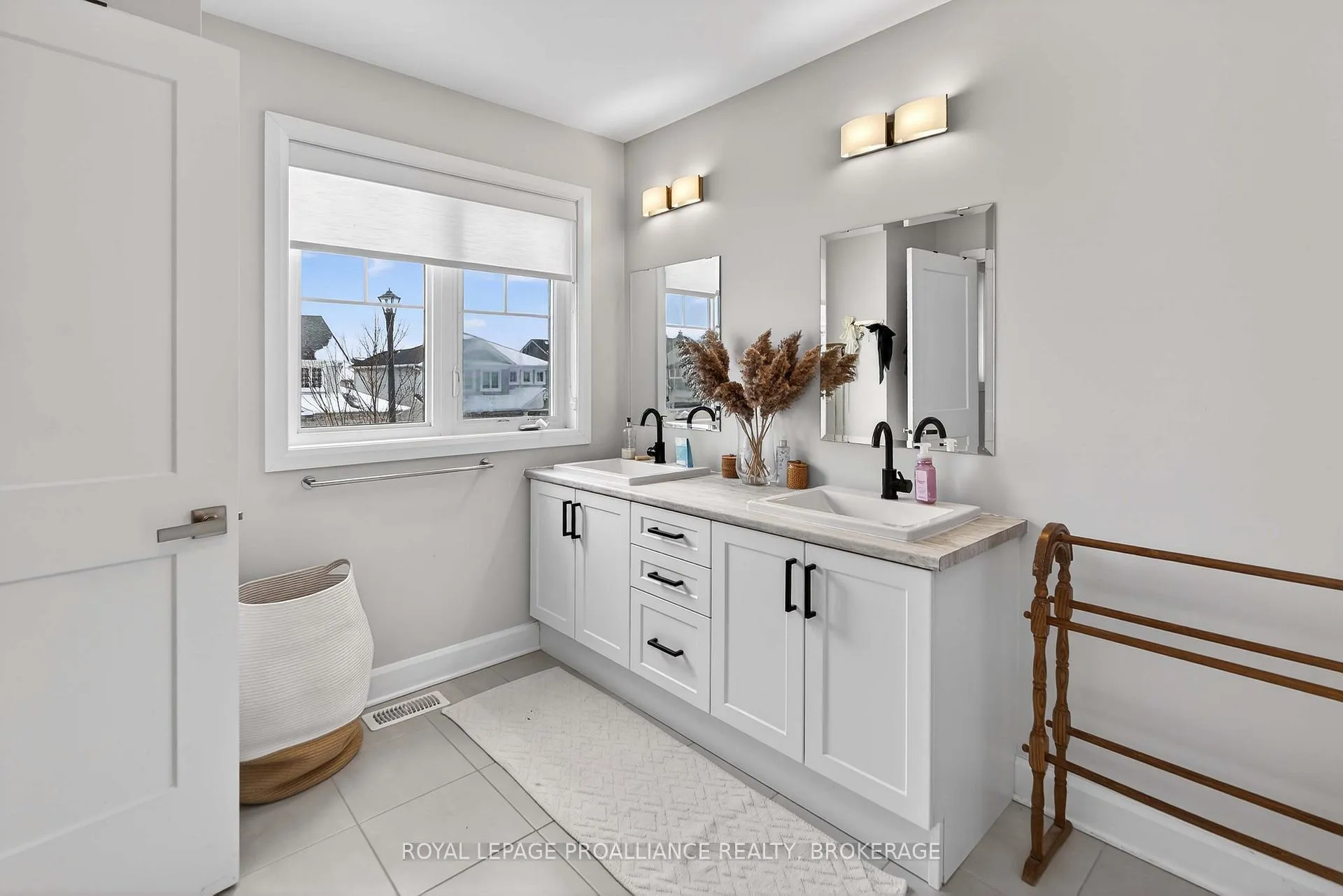 Photo 32 of 680 Halloway Drive, Kingston, Kingston East (Incl Barret Crt) — HOMEH