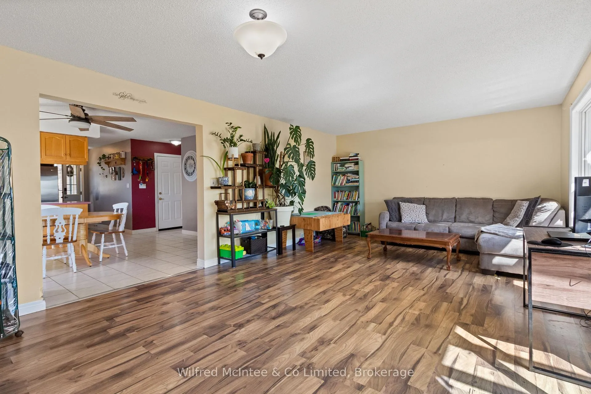 Photo 14 of 59 Dales Drive, Mapleton, Rural Mapleton — HOMEH