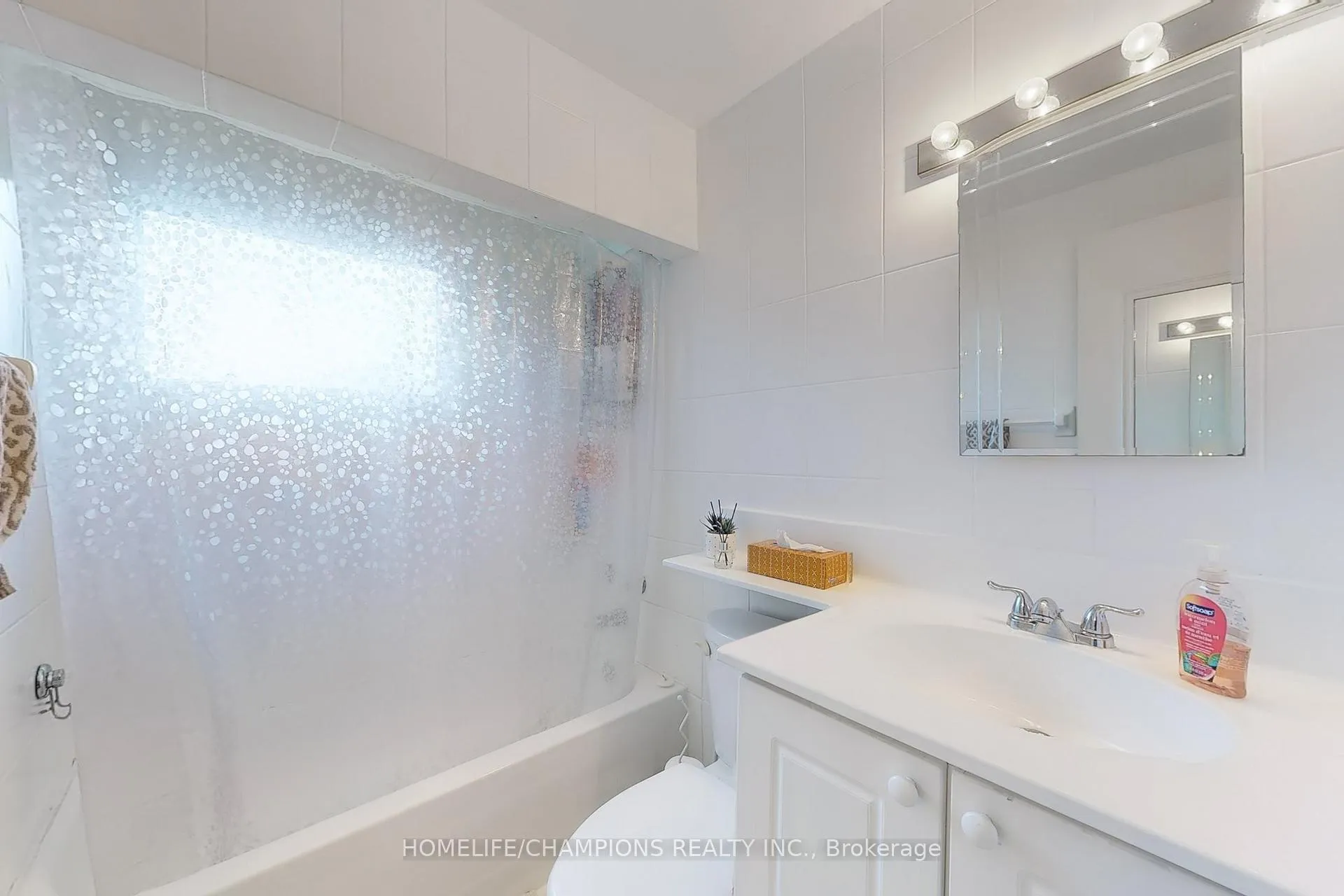 Photo 35 of 4 Flamingo Crescent, Brampton, Southgate — HOMEH