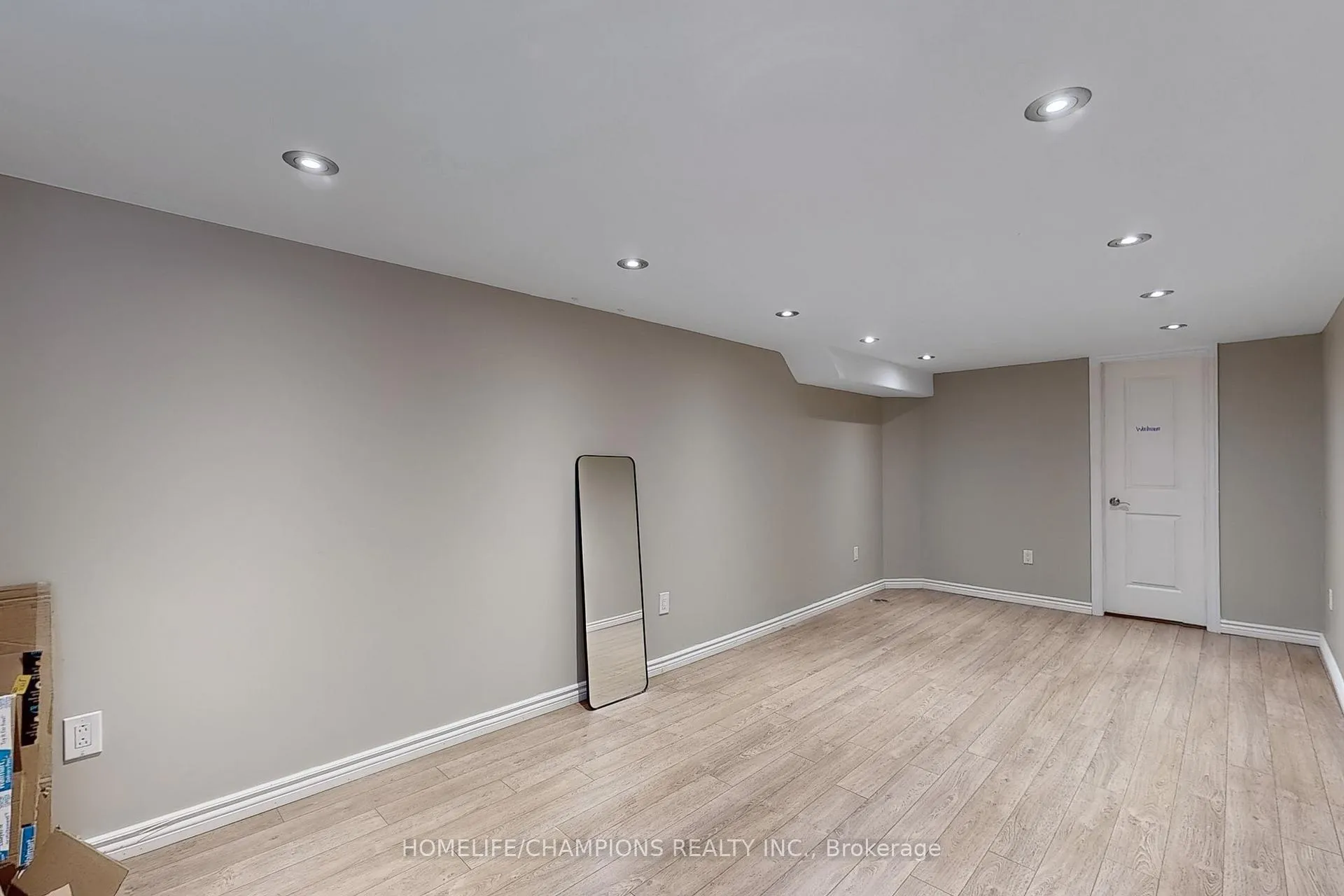 Photo 41 of 4 Flamingo Crescent, Brampton, Southgate — HOMEH
