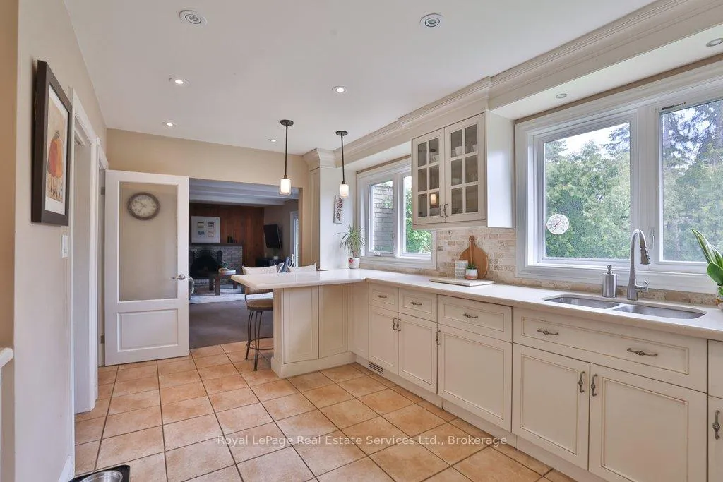 Photo 15 of 5133 Bayfield Crescent, Burlington, Appleby — HOMEH