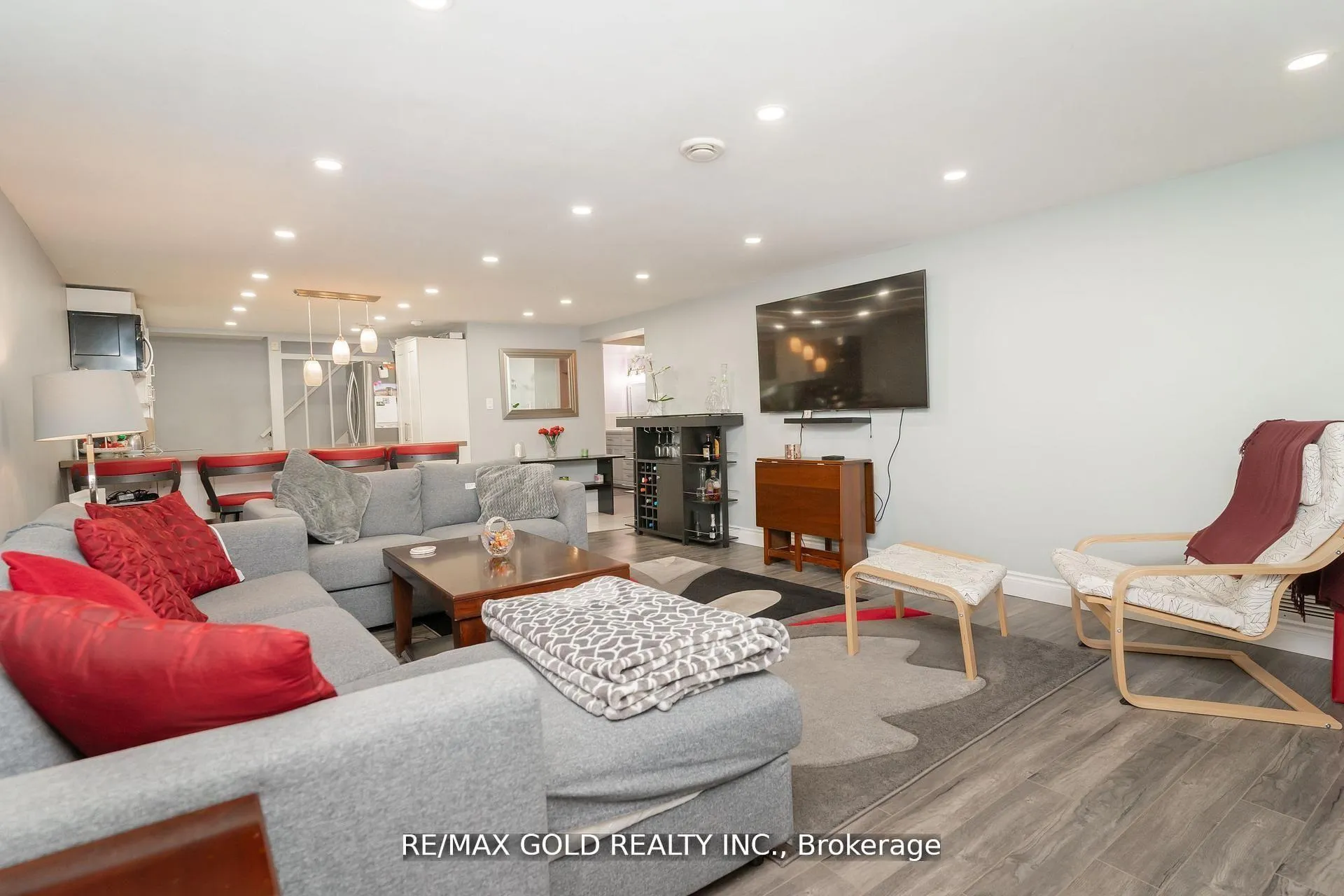 Photo 30 of 9 Ashwood Crescent, Brampton, Avondale — HOMEH