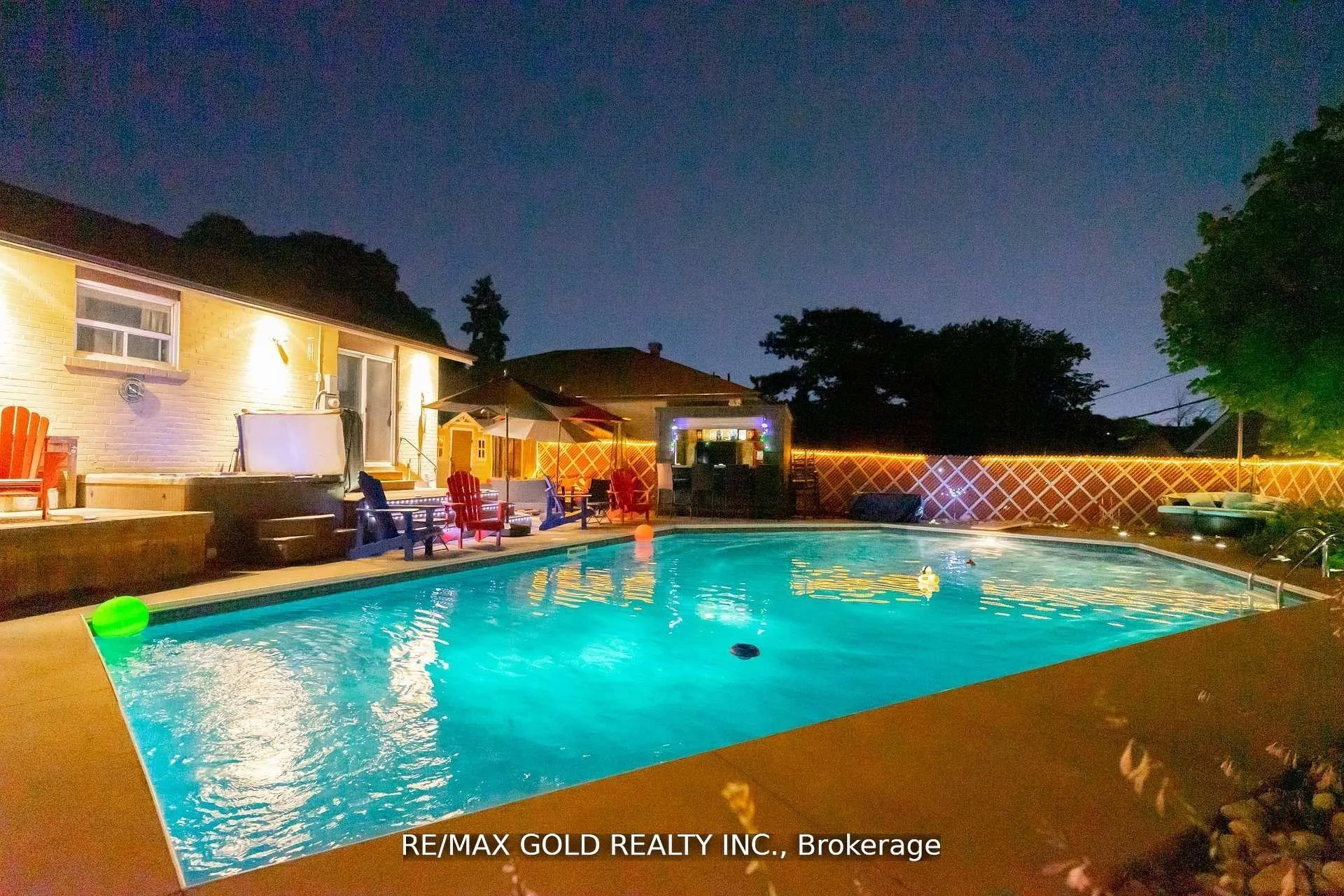Photo 43 of 9 Ashwood Crescent, Brampton, Avondale — HOMEH