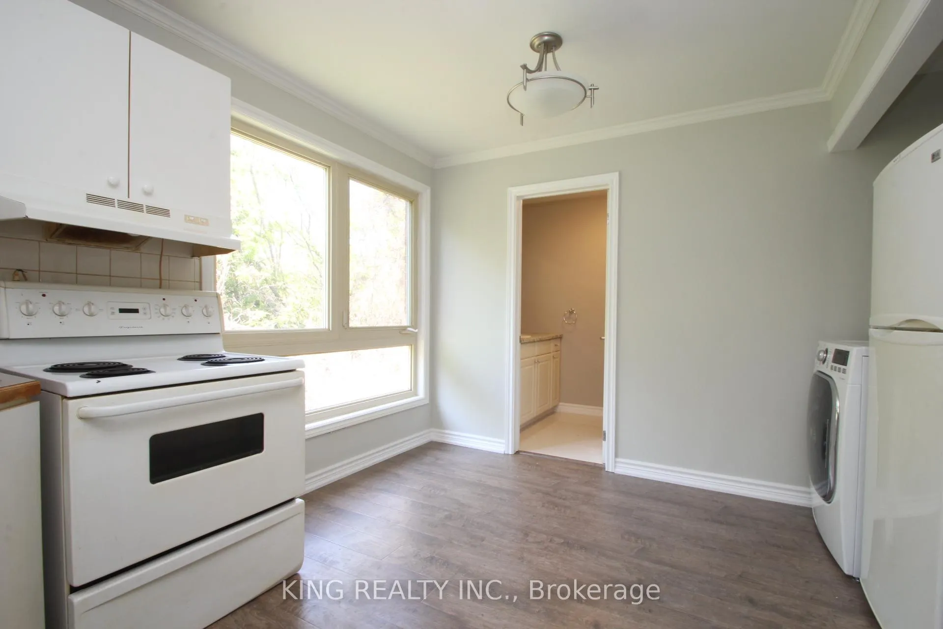 Photo 7 of Unit 2, 21020 Dalton Road, Georgina, Sutton & Jackson's Point — HOMEH
