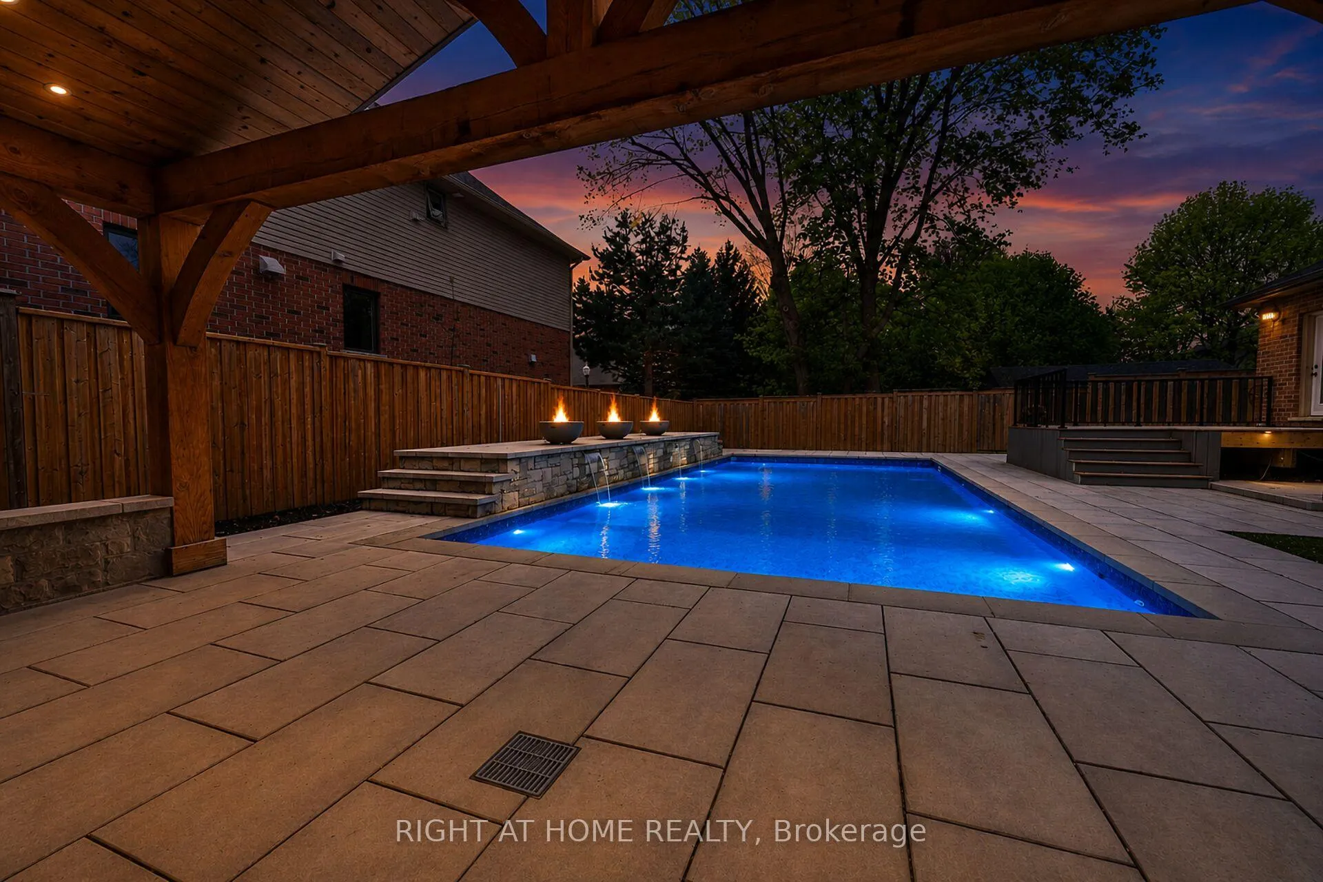 Photo 2 of 775 King Road, Burlington, LaSalle — HOMEH
