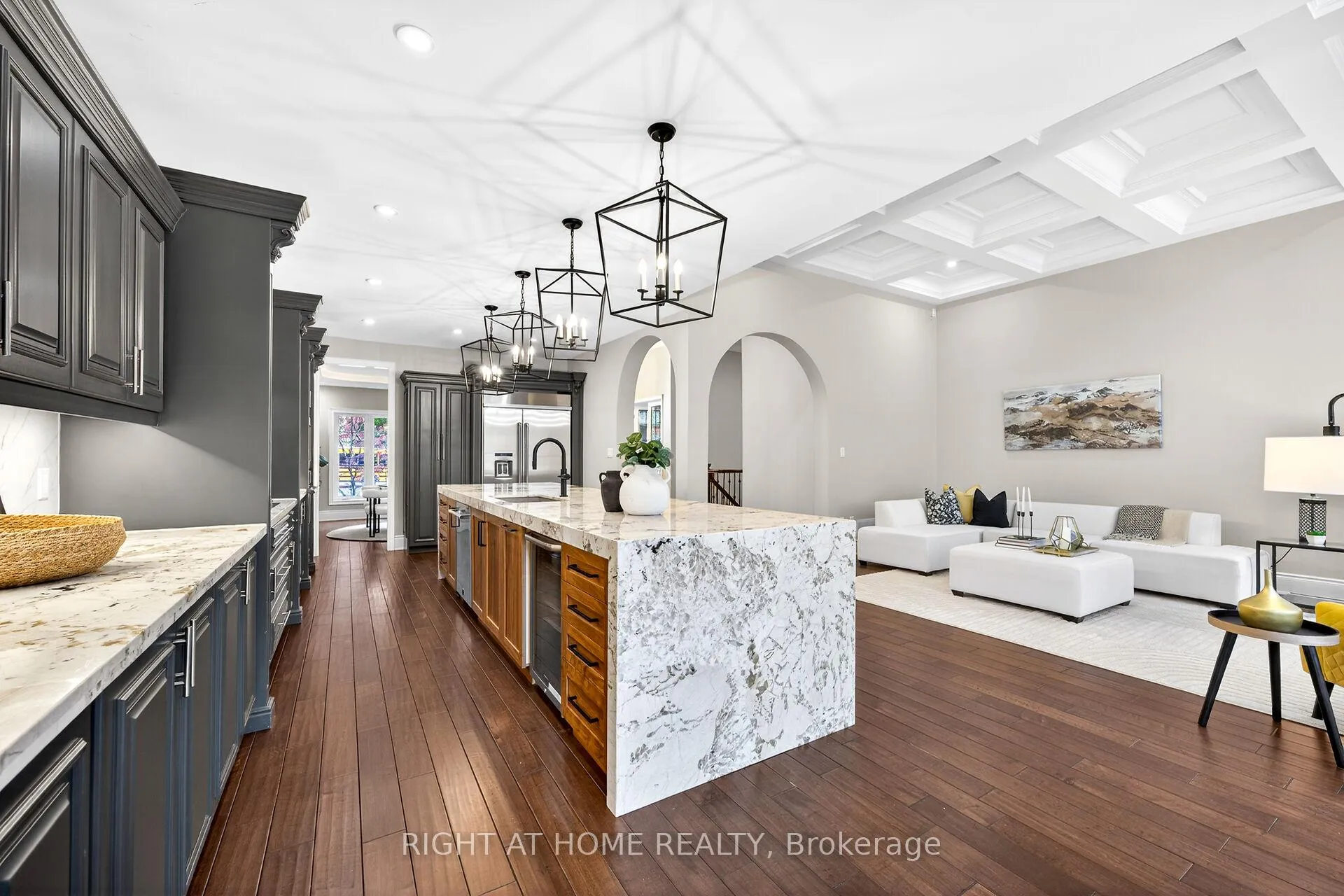 Photo 10 of 775 King Road, Burlington, LaSalle — HOMEH