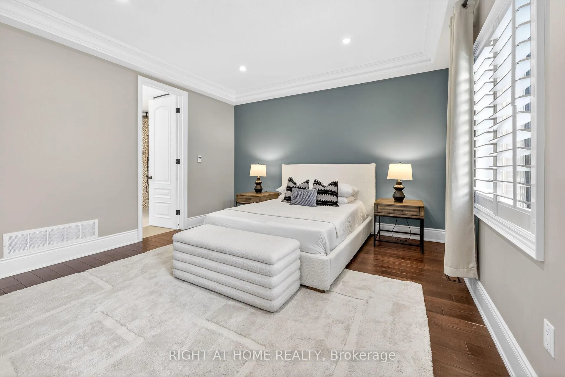 Photo 25 of 775 King Road, Burlington, LaSalle — HOMEH