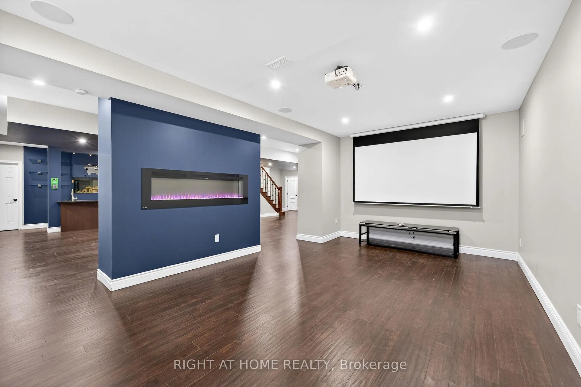 Photo 35 of 775 King Road, Burlington, LaSalle — HOMEH