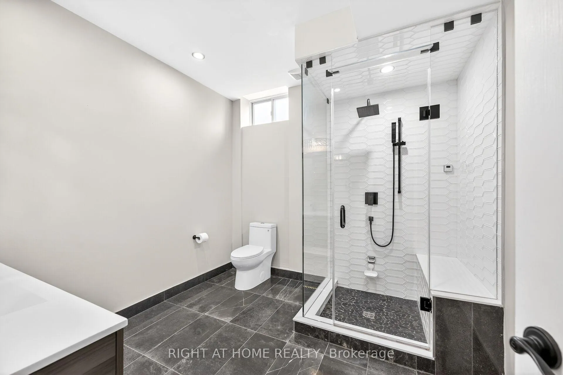Photo 38 of 775 King Road, Burlington, LaSalle — HOMEH