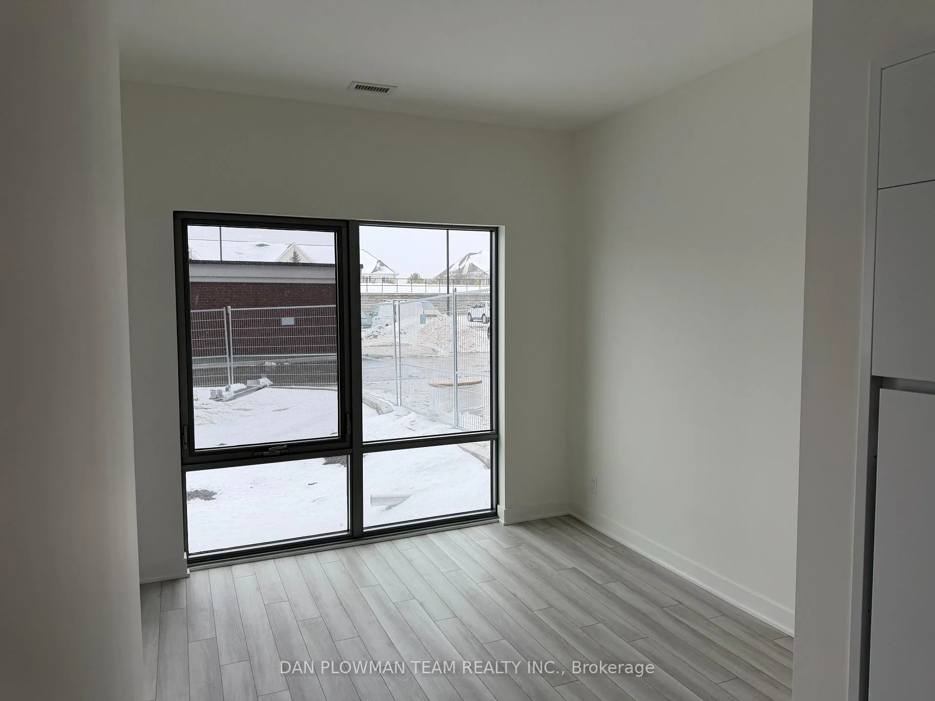 Photo 5 of Unit 103, 51 Clarington Boulevard, Clarington, Bowmanville — HOMEH