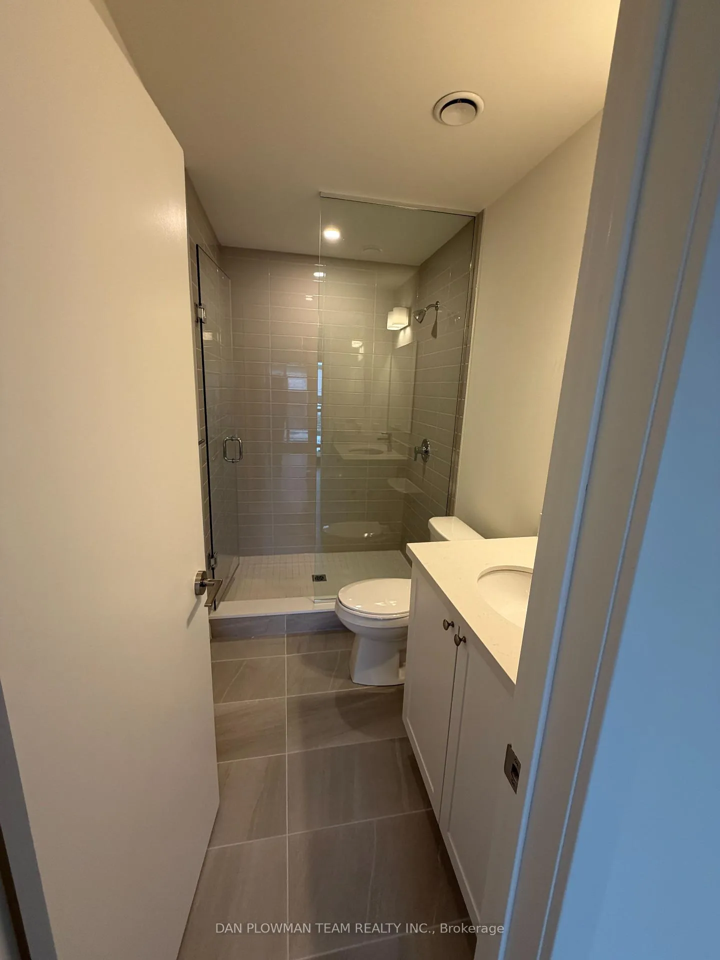 Photo 8 of Unit 103, 51 Clarington Boulevard, Clarington, Bowmanville — HOMEH