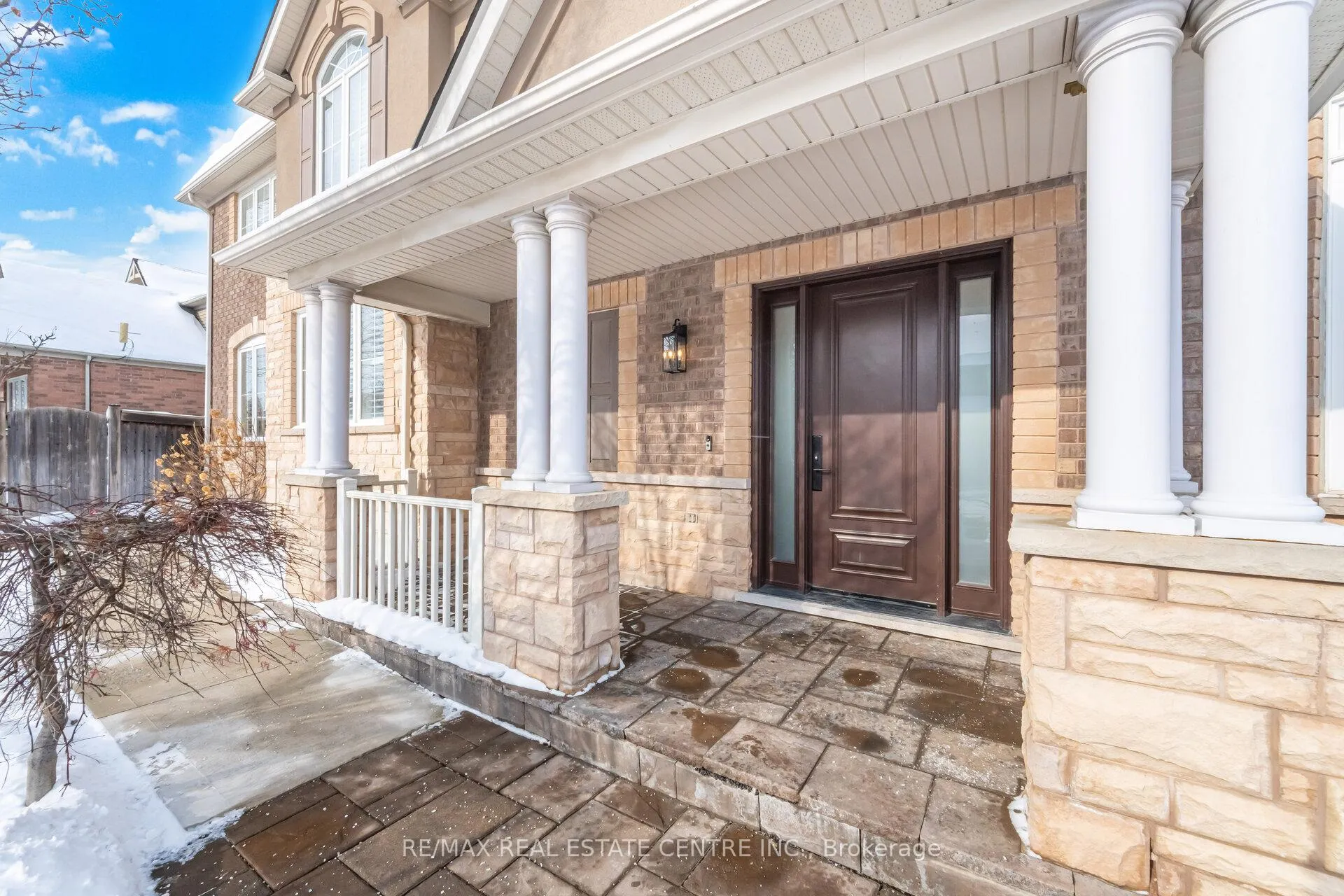 Photo 5 of 700 Gervais Terrace, Milton, Coates — HOMEH