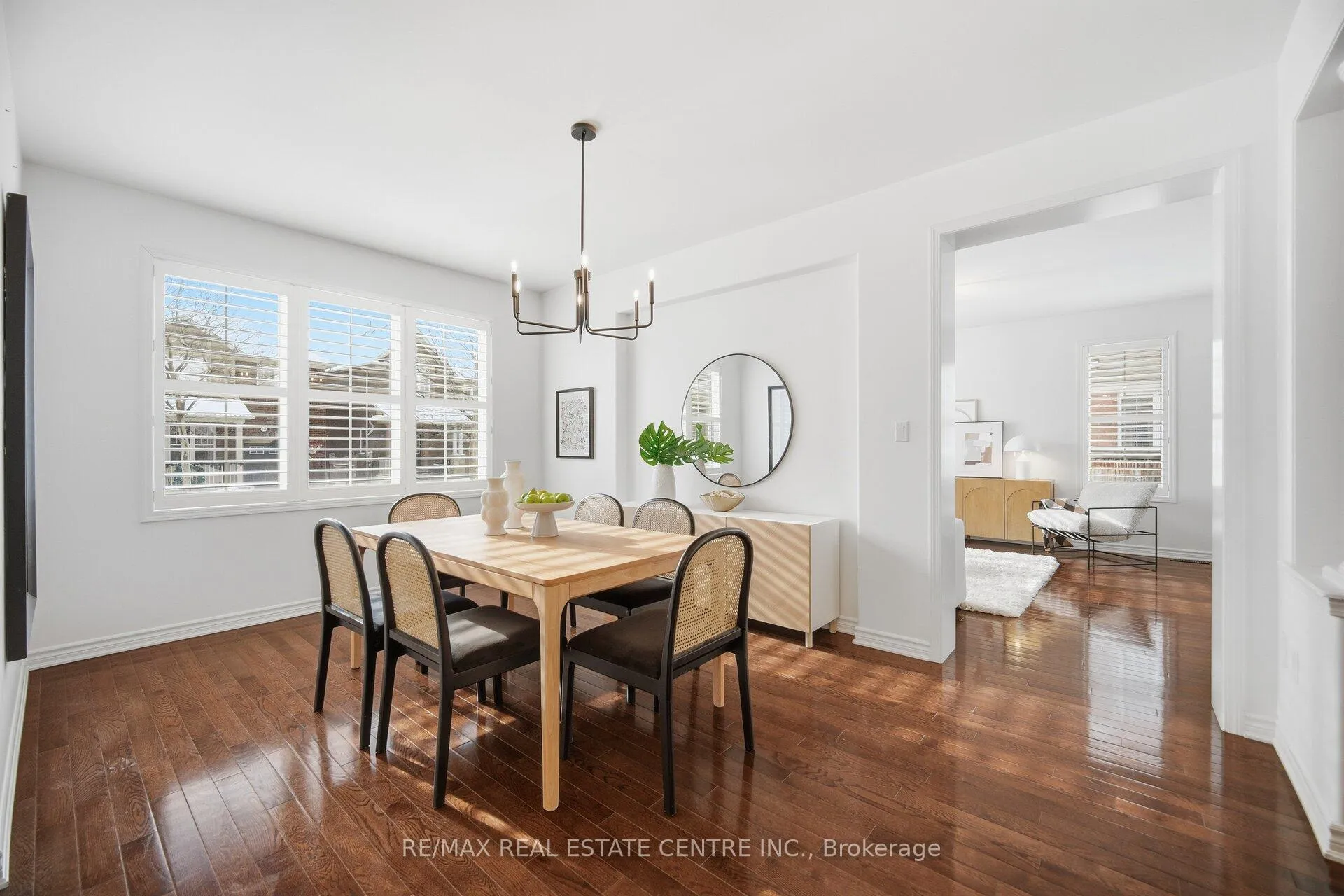 Photo 7 of 700 Gervais Terrace, Milton, Coates — HOMEH