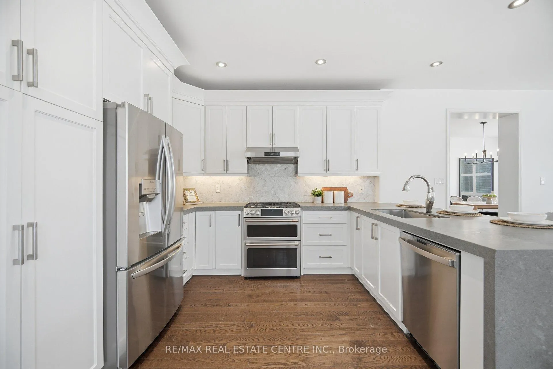 Photo 19 of 700 Gervais Terrace, Milton, Coates — HOMEH