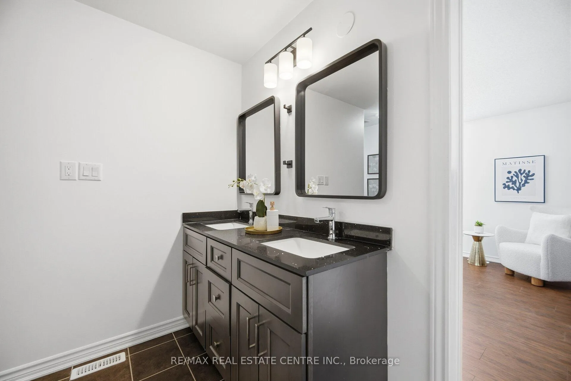 Photo 31 of 700 Gervais Terrace, Milton, Coates — HOMEH