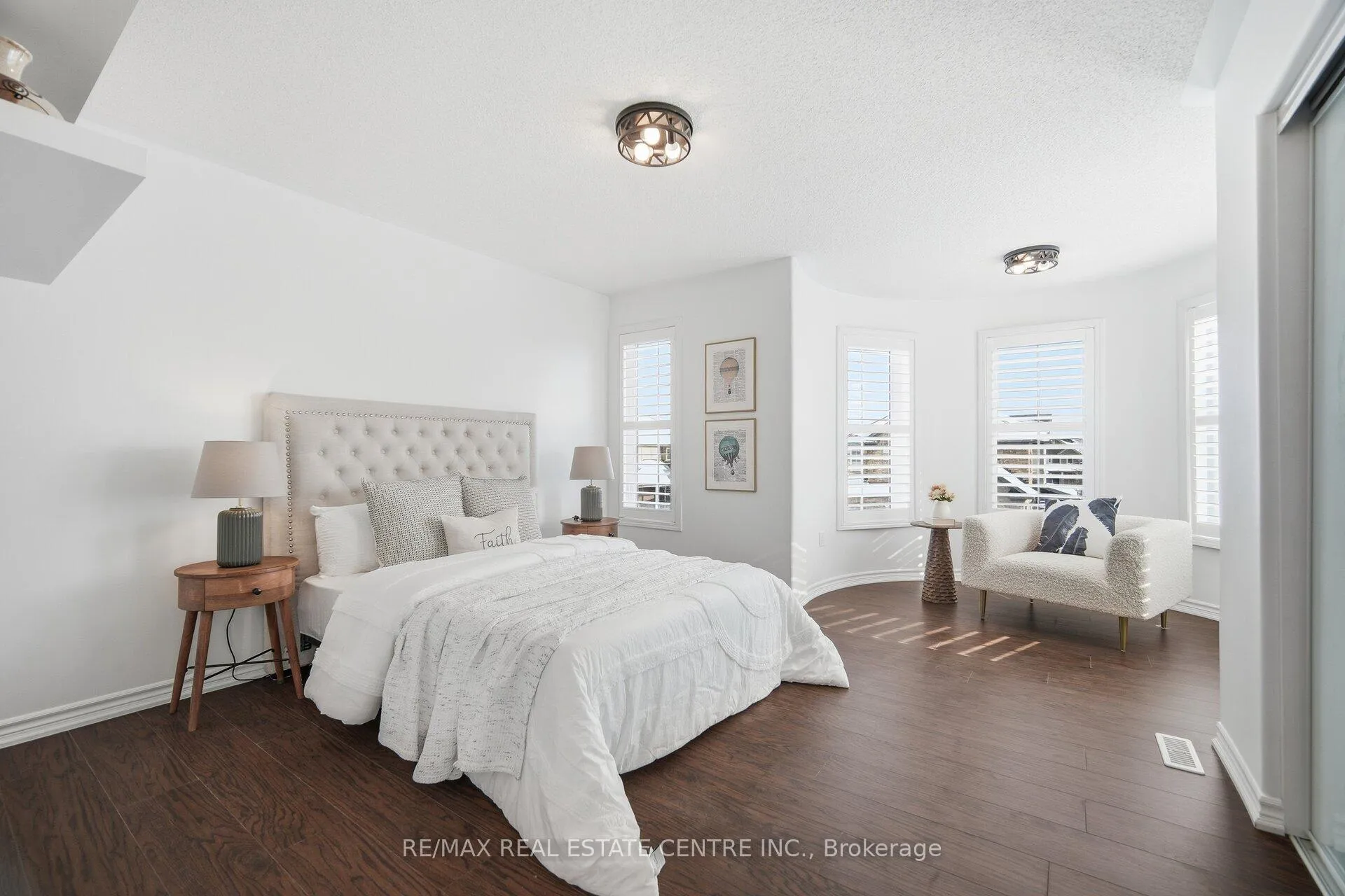 Photo 32 of 700 Gervais Terrace, Milton, Coates — HOMEH