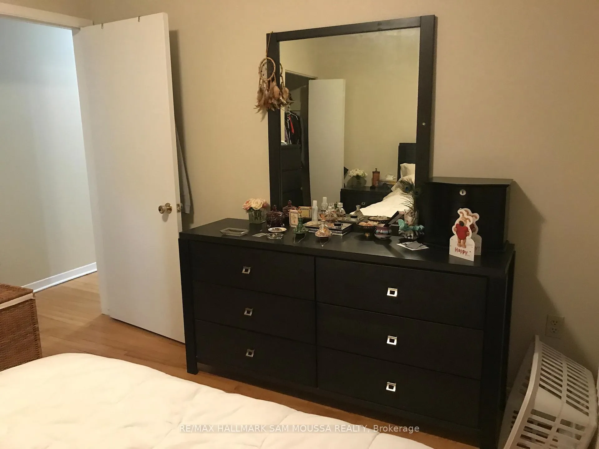 Photo 11 of Unit 9, 232 Cooper Street, Ottawa, Ottawa Centre — HOMEH