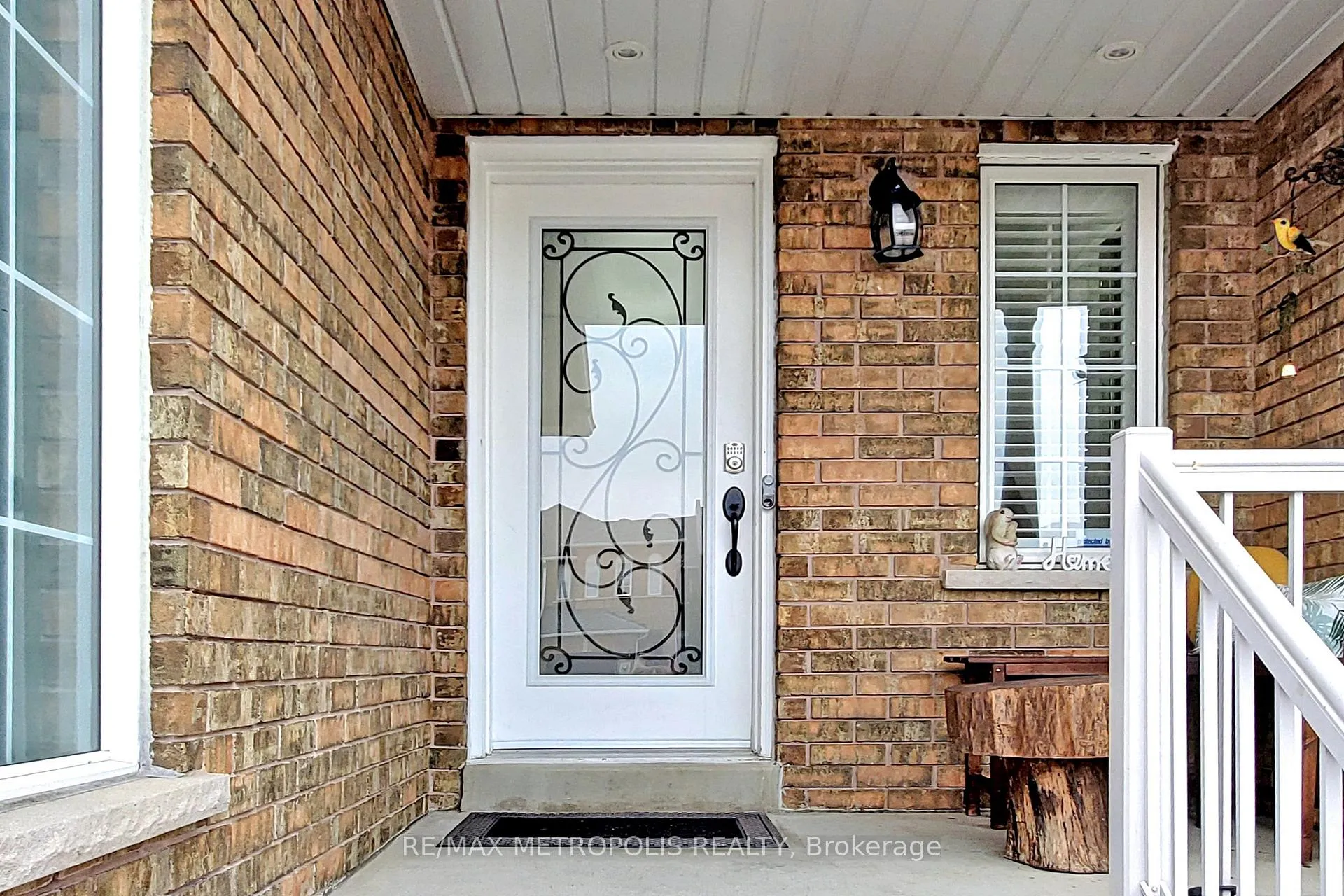 Photo 3 of 14 Piazza Crescent, Vaughan, West Woodbridge — HOMEH