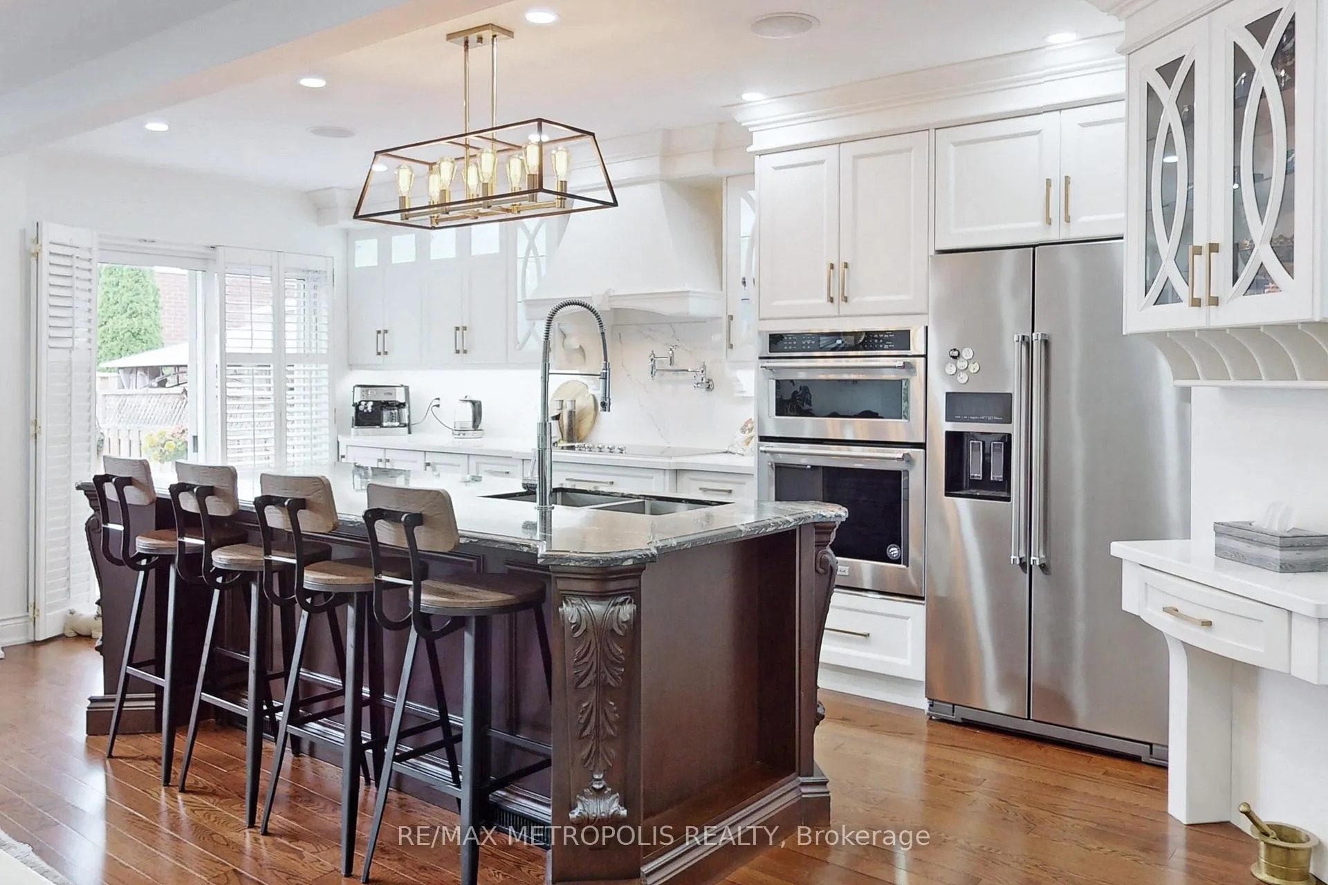 Photo 8 of 14 Piazza Crescent, Vaughan, West Woodbridge — HOMEH