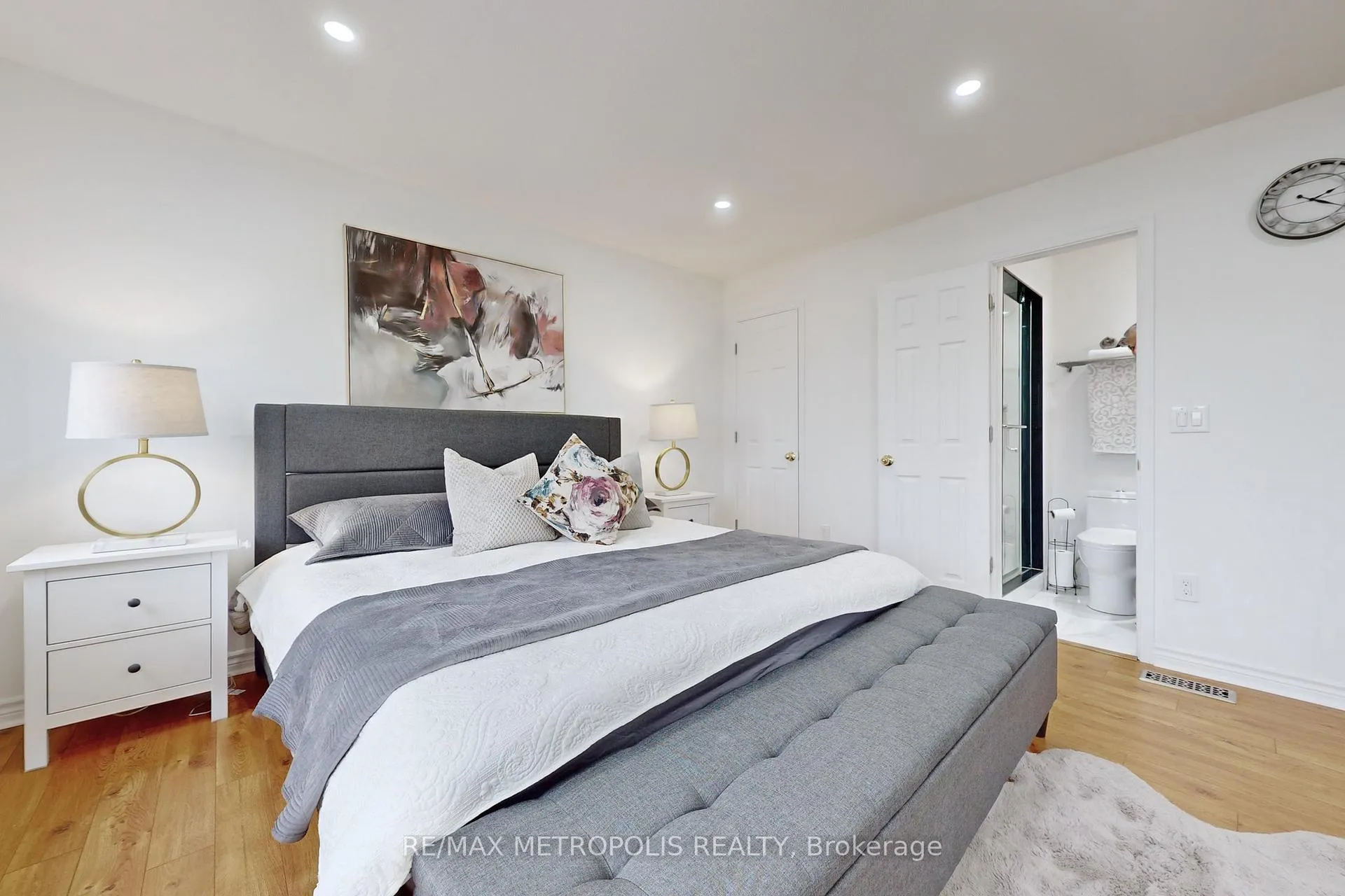 Photo 16 of 14 Piazza Crescent, Vaughan, West Woodbridge — HOMEH