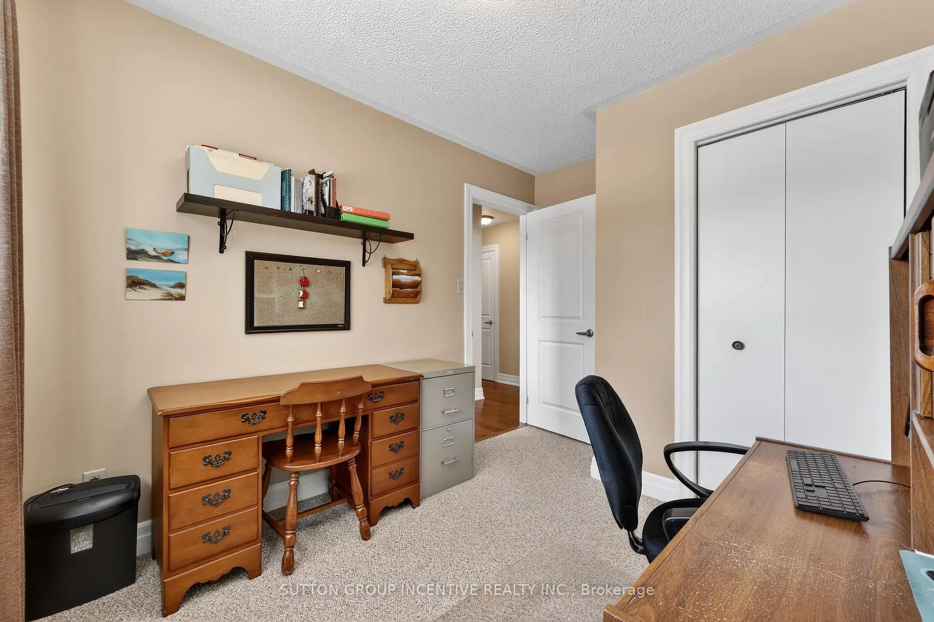 Photo 20 of 230 Edgehill Drive, Barrie, Letitia Heights — HOMEH
