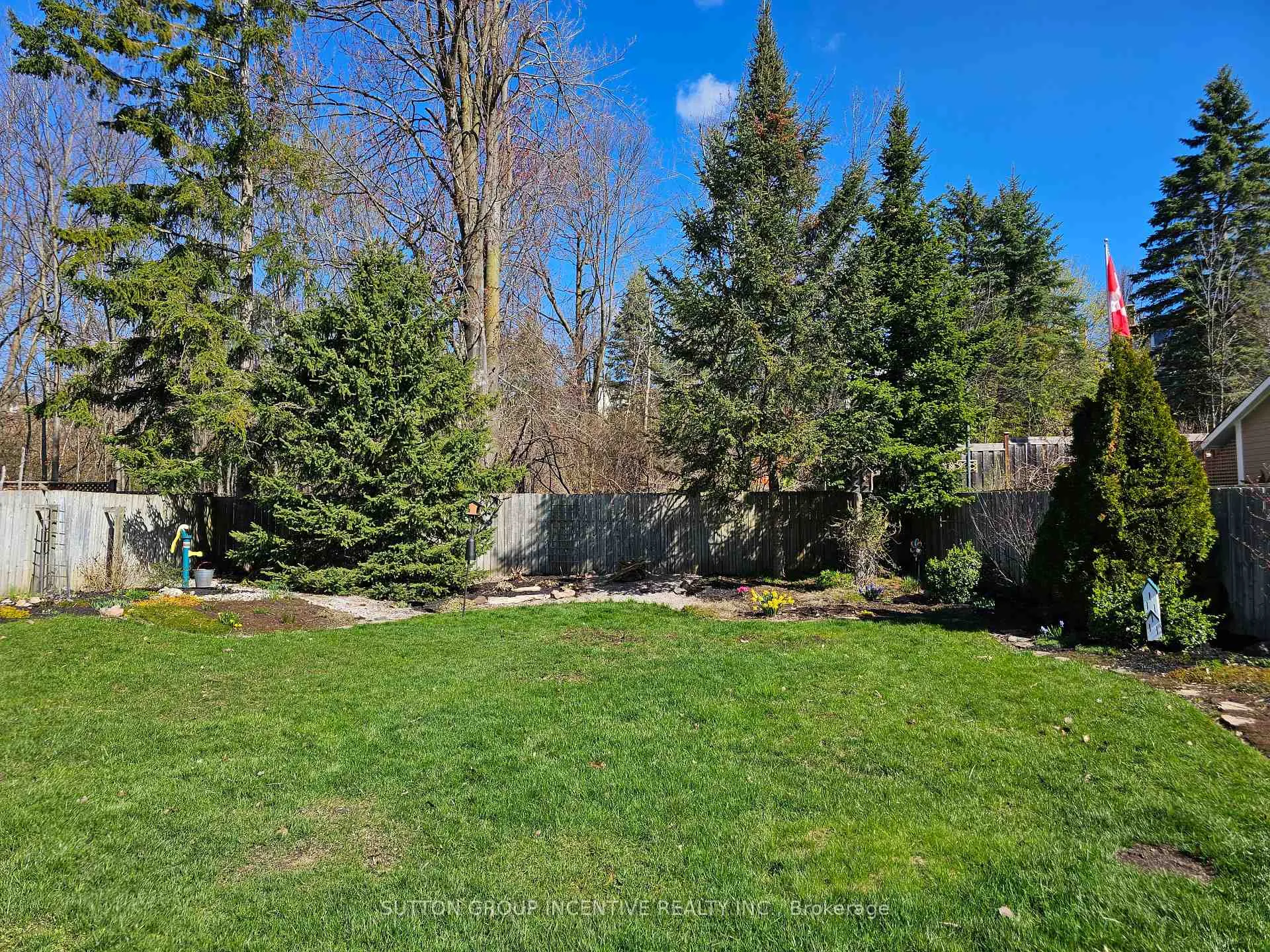 Photo 27 of 230 Edgehill Drive, Barrie, Letitia Heights — HOMEH