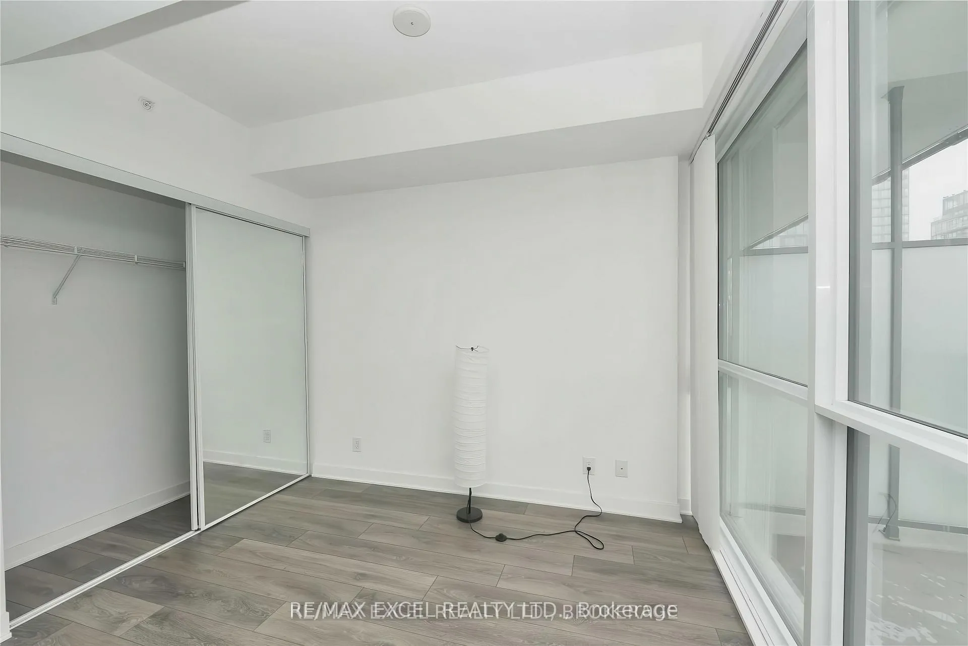 Photo 7 of Unit 2508, 15 Grenville Street, Toronto, Bay Street Corridor — HOMEH