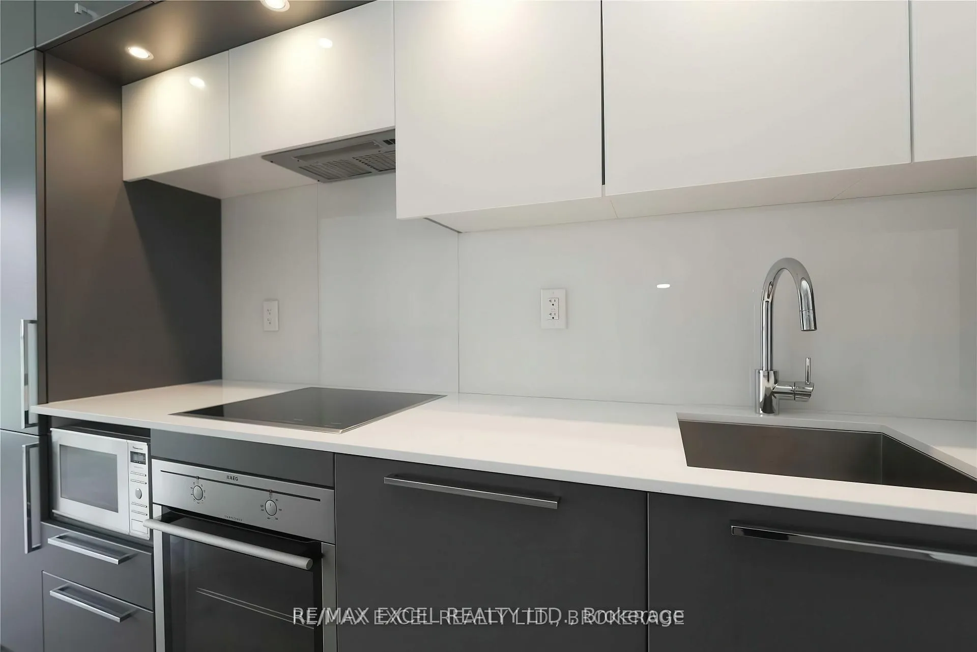 Photo 10 of Unit 2508, 15 Grenville Street, Toronto, Bay Street Corridor — HOMEH