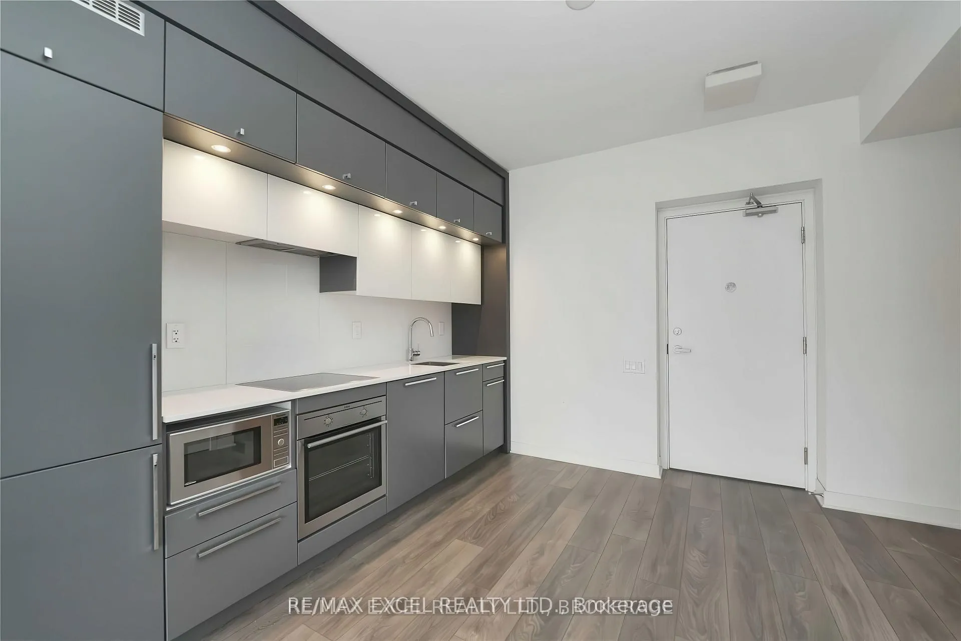 Photo 12 of Unit 2508, 15 Grenville Street, Toronto, Bay Street Corridor — HOMEH