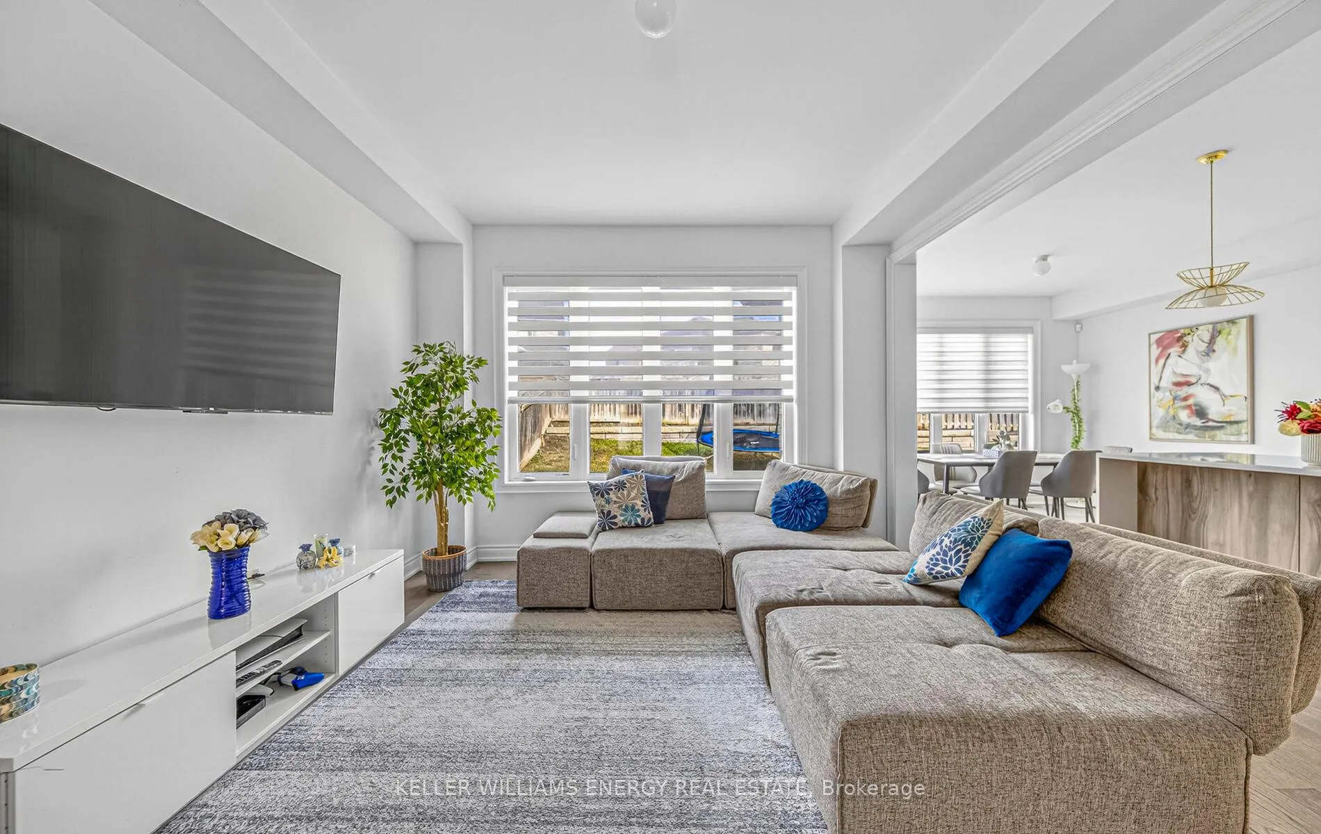 Photo 9 of 23 Holman Court, Whitby, Williamsburg — HOMEH