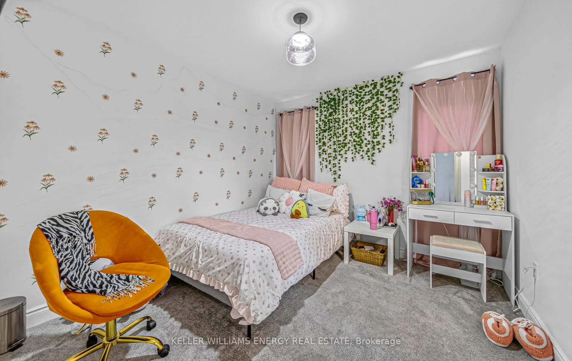 Photo 27 of 23 Holman Court, Whitby, Williamsburg — HOMEH