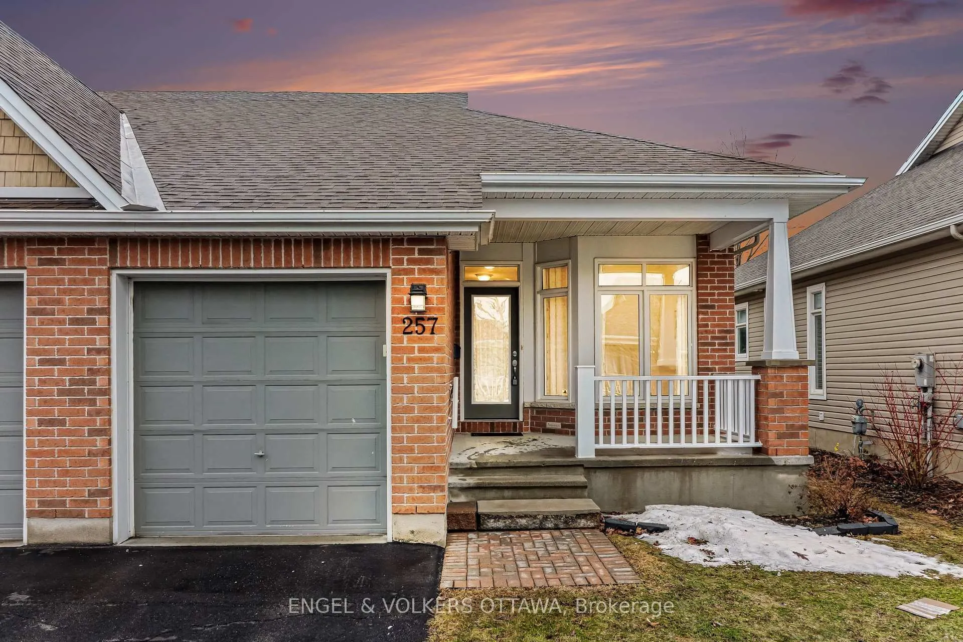 Photo 2 of 257 Bulrush Crescent, Ottawa, Blossom Park/Kemp Park/Findlay Creek — HOMEH