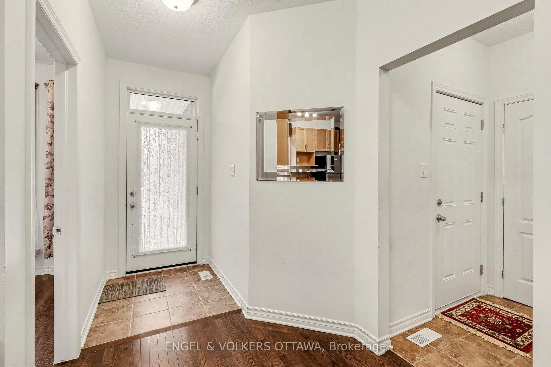 Photo 4 of 257 Bulrush Crescent, Ottawa, Blossom Park/Kemp Park/Findlay Creek — HOMEH