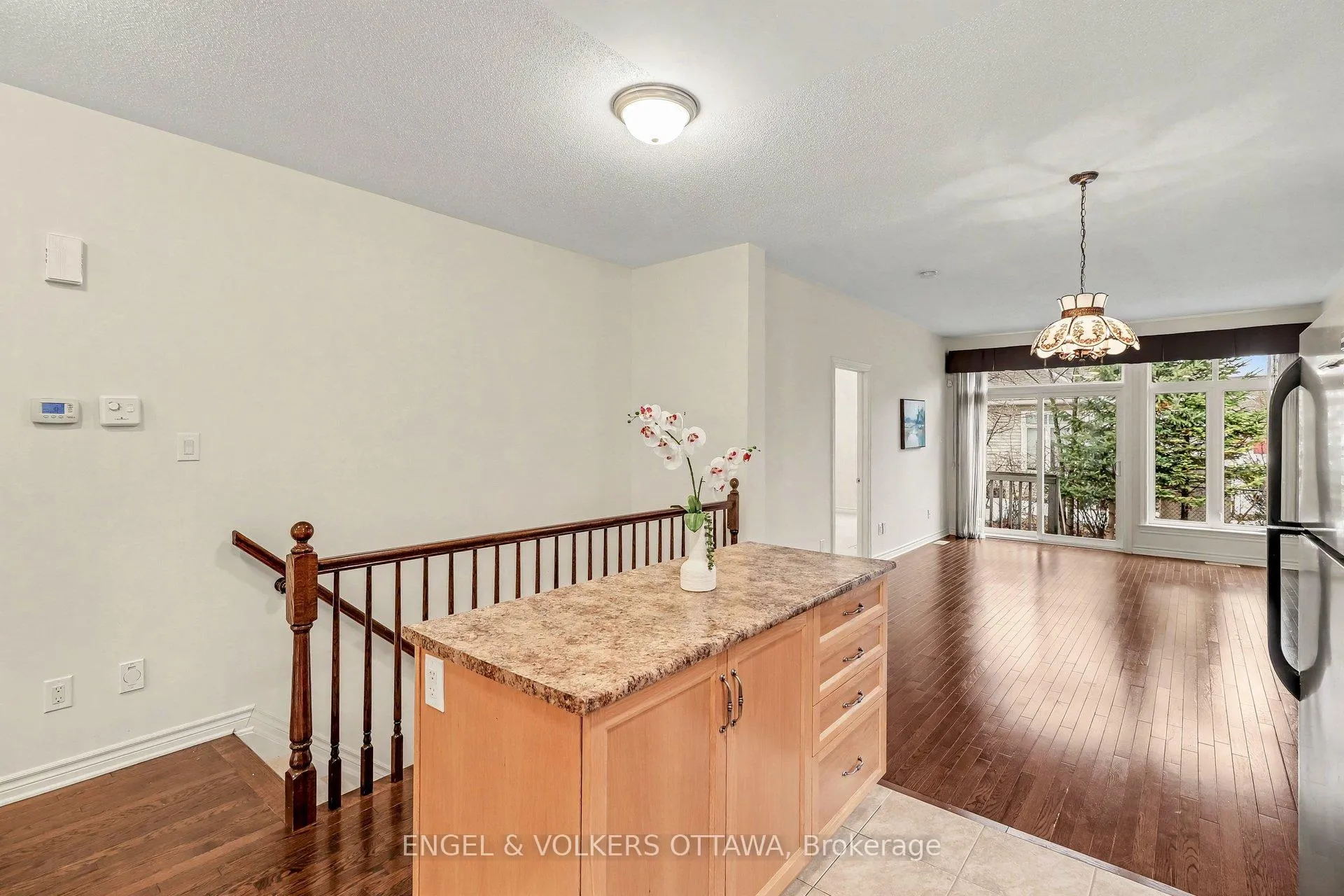 Photo 8 of 257 Bulrush Crescent, Ottawa, Blossom Park/Kemp Park/Findlay Creek — HOMEH
