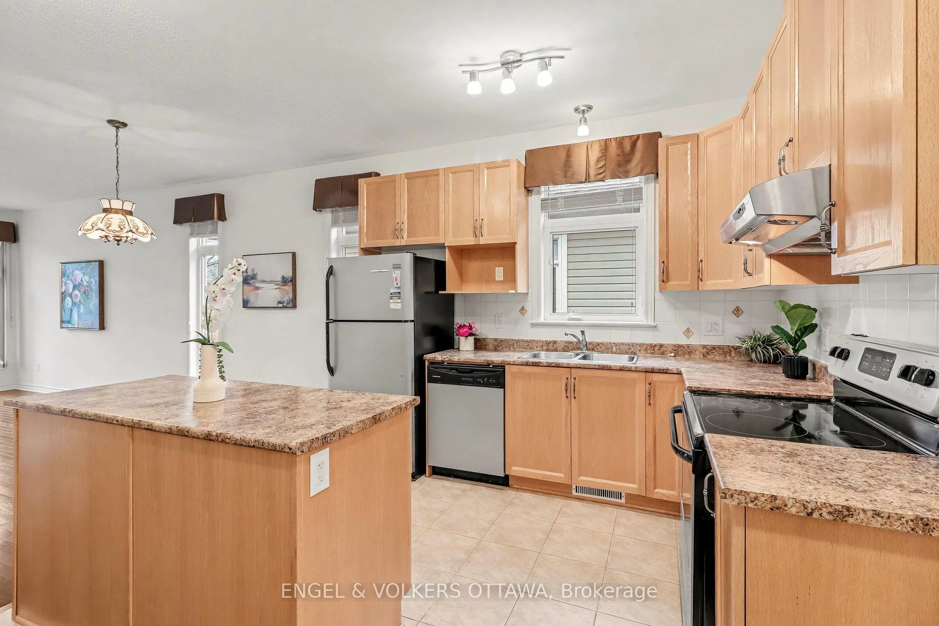 Photo 14 of 257 Bulrush Crescent, Ottawa, Blossom Park/Kemp Park/Findlay Creek — HOMEH