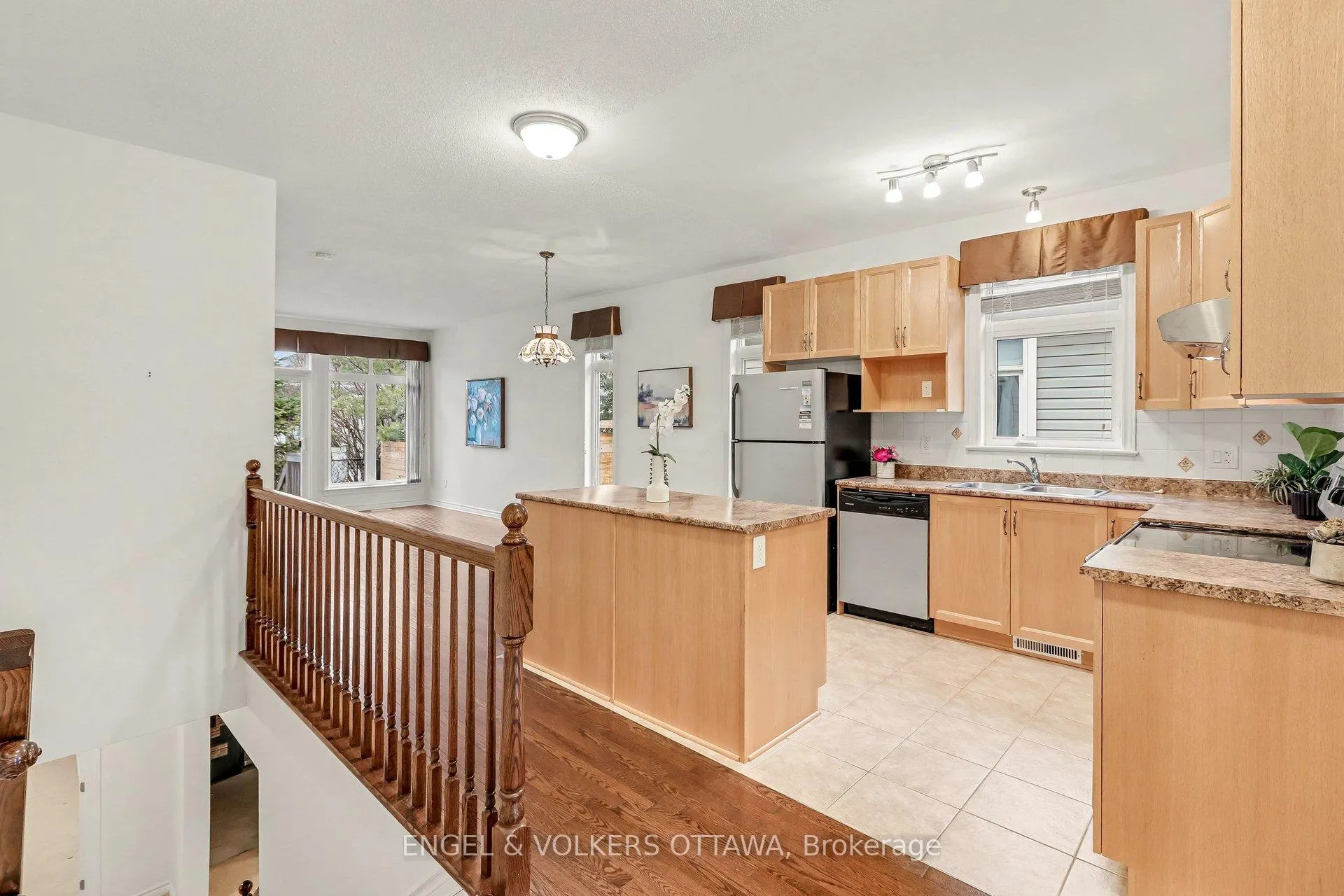 Photo 15 of 257 Bulrush Crescent, Ottawa, Blossom Park/Kemp Park/Findlay Creek — HOMEH
