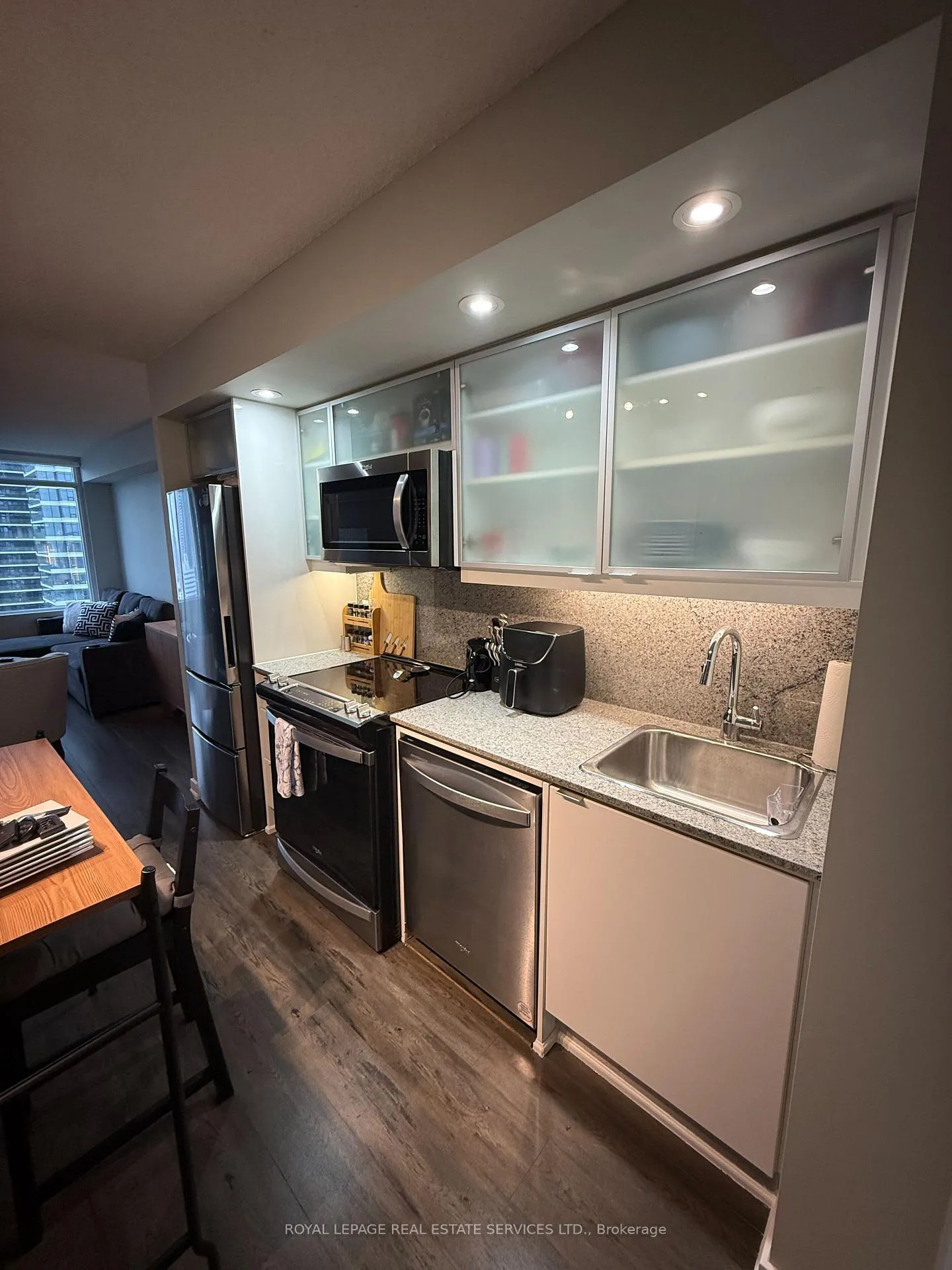 Photo 10 of Unit 3703, 25 Telegram Mews S, Toronto, Waterfront Communities — HOMEH