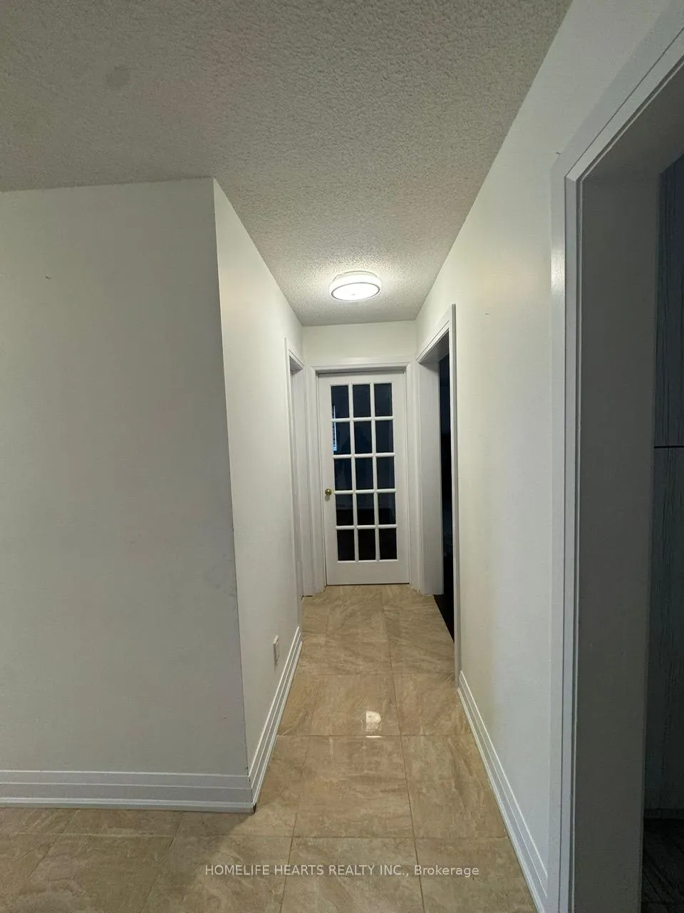 Photo 7 of 5 Burwash Court, Brampton, Heart Lake West — HOMEH