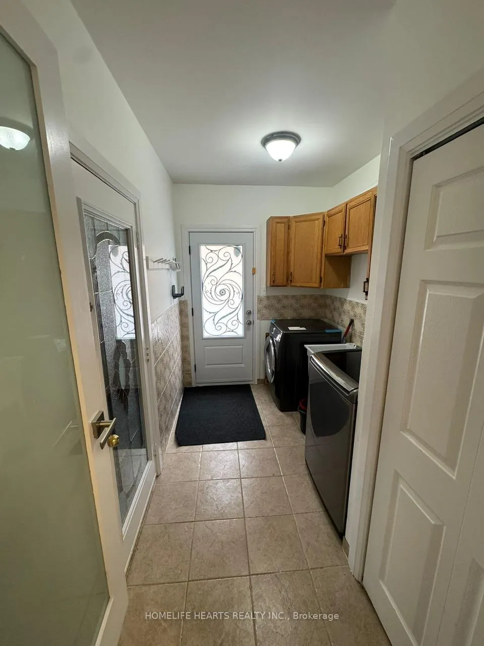 Photo 12 of 5 Burwash Court, Brampton, Heart Lake West — HOMEH